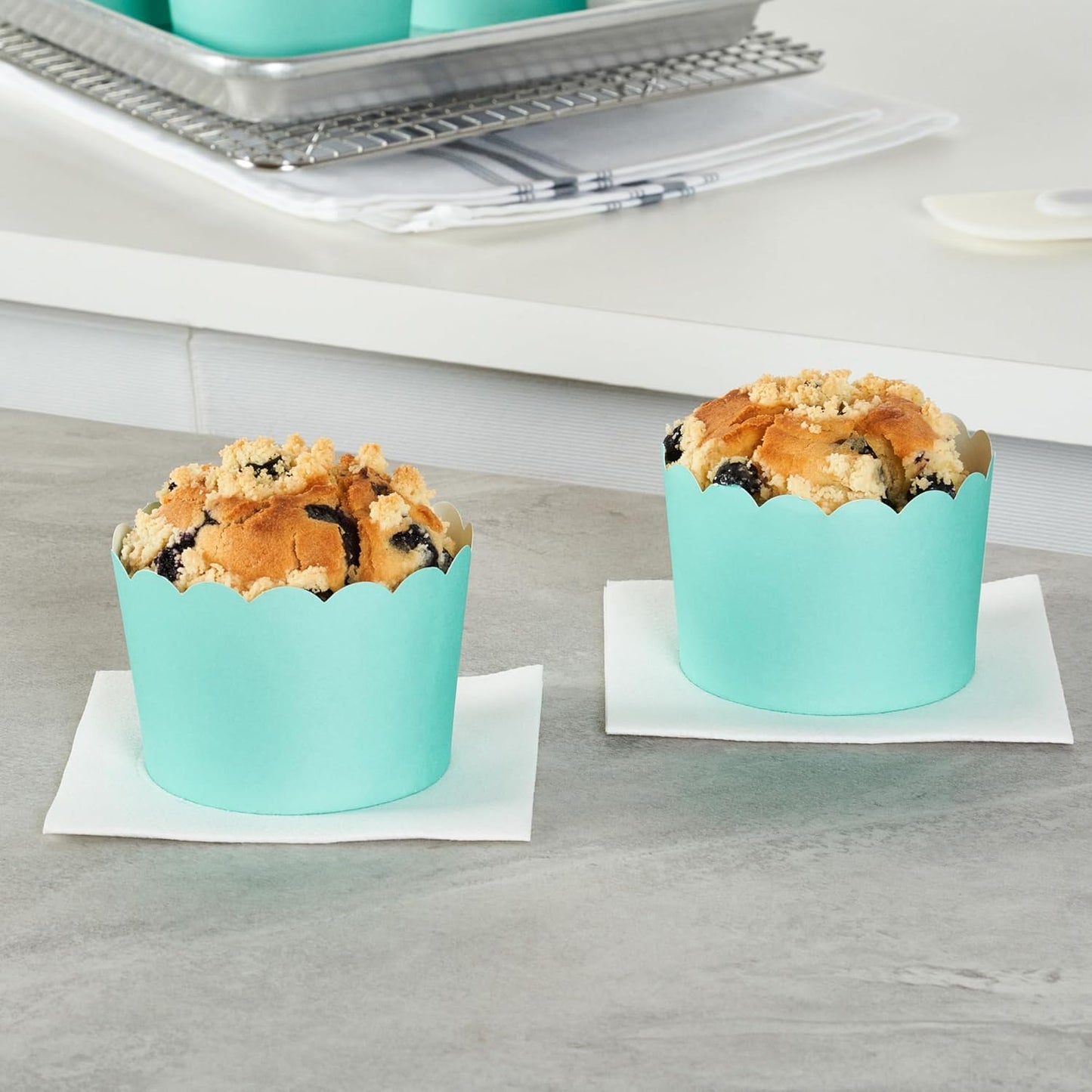 Panificio 10 Ounce Cupcake Wrappers, 200 Scalloped Baking Cups - Oven-Ready, Greaseproof, Turquoise Paper Cupcake Liners, Disposable, For Birthdays, Baby Showers, Or Weddings - Restaurantware