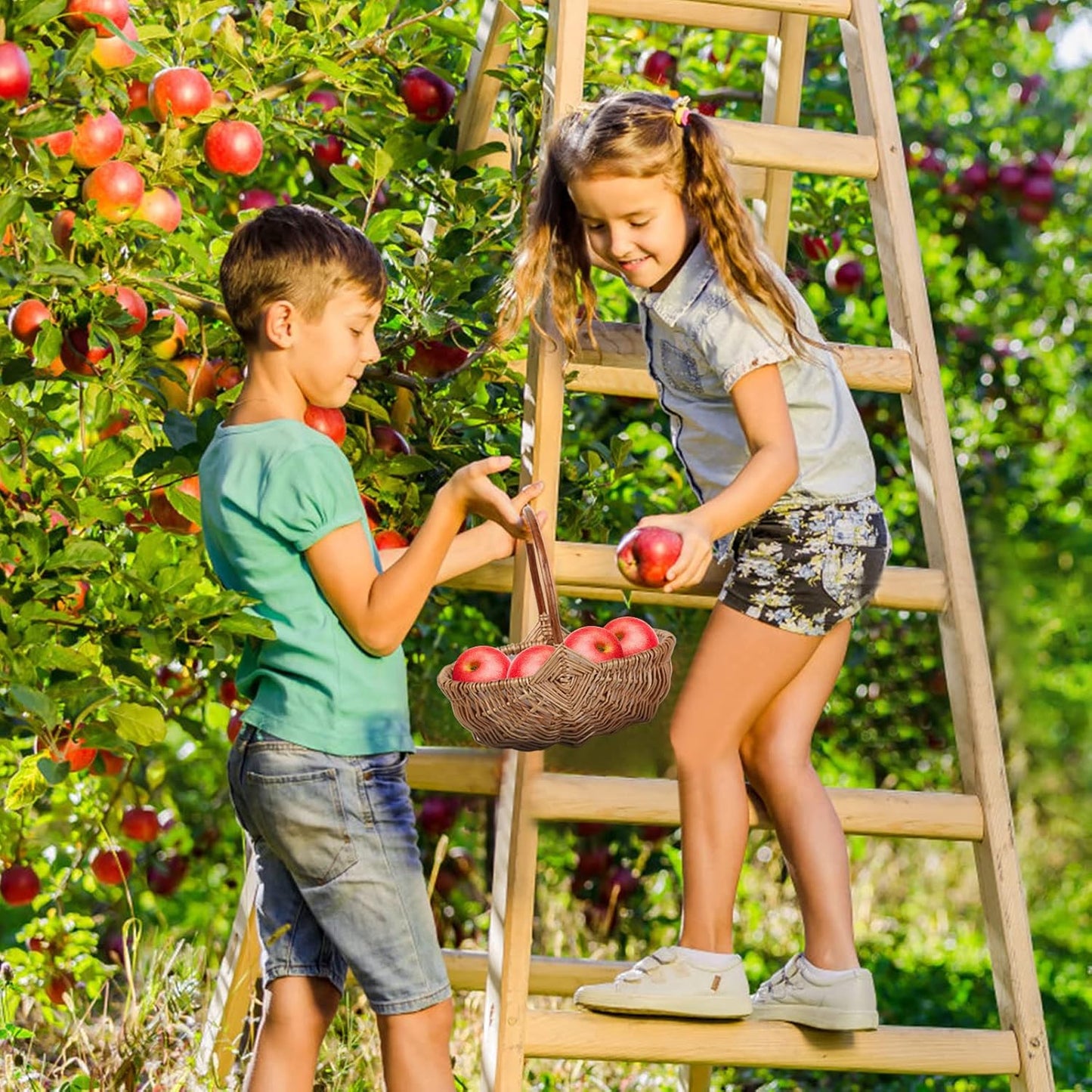 DULRLLY Handwoven Flower Basket with Handle, Willow Storage Basket Empty Wicker Picnic Basket with Plastic Insert, Easter Basket Wedding Flower Girl Baskets for Home Party Decor