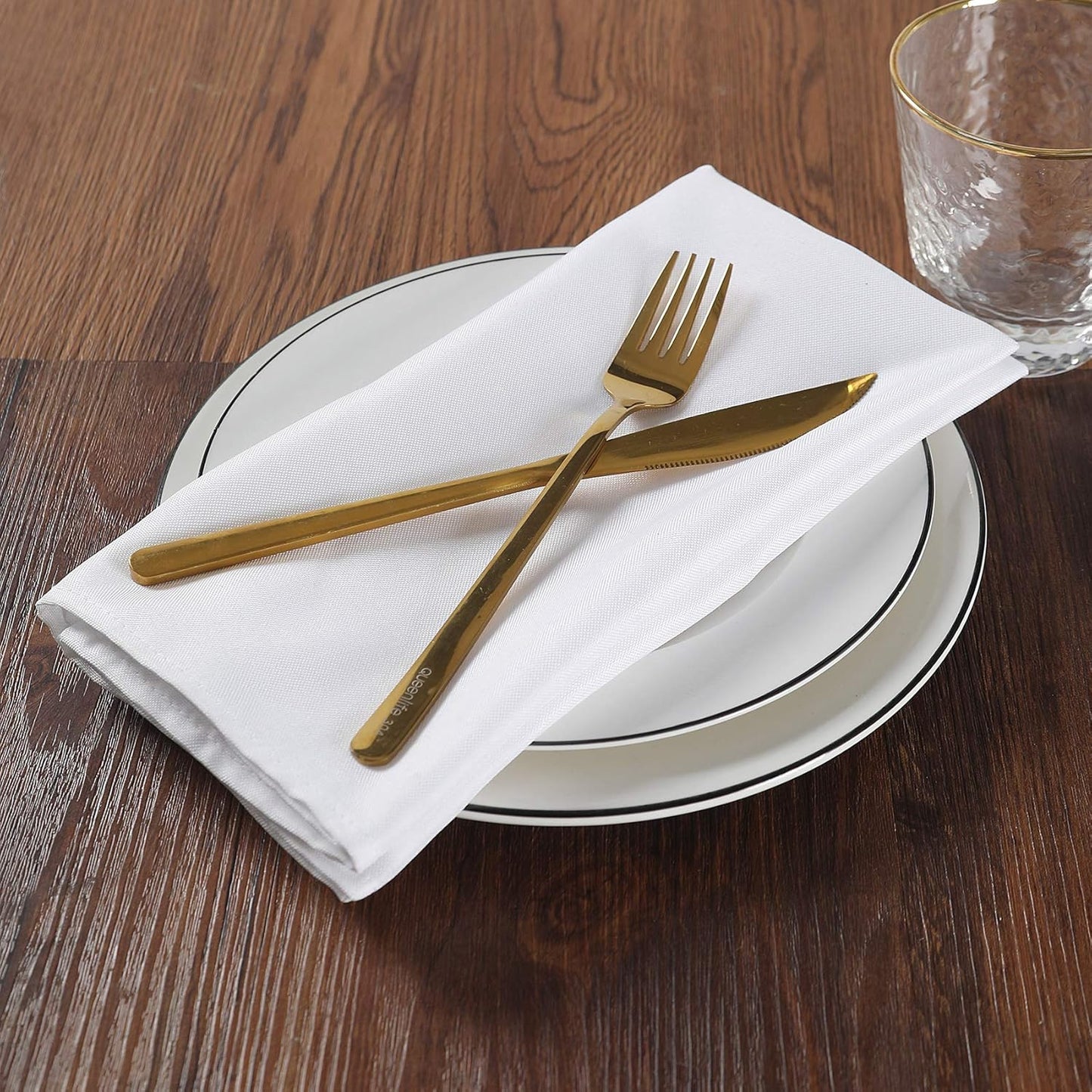 Cloth Napkins 20x20 inch Washable Polyester Dinner Napkins Soft Table Napkins for Wedding Party Dining Banquet(White,25PCS)