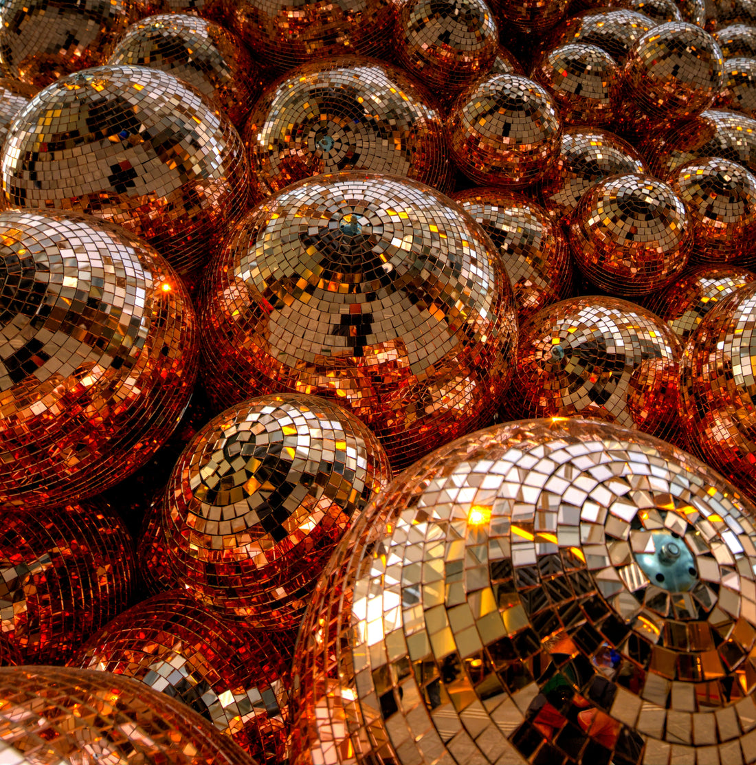How to Decorate a Party Table with Disco Elements