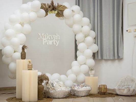 Christmas Balloon Decorations for Festive Gatherings