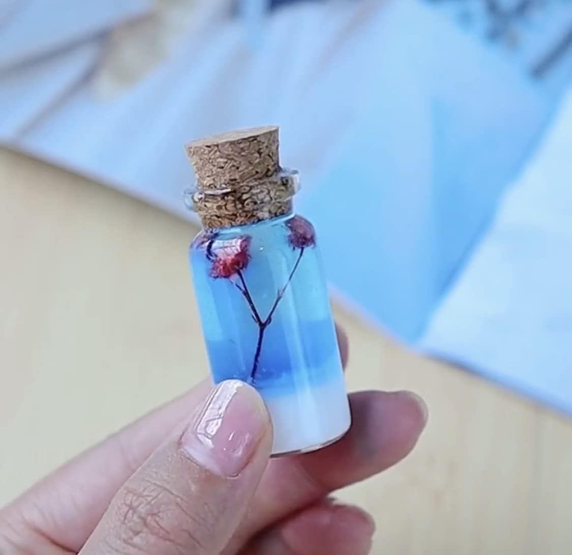 MaxMau 10ml Small Glass Bottles with Cork Stoppers,pack of 100 Vials Tiny Jars for DIY Art Crafts Projects Store Wishing Bottles Message Wedding Favors Gift