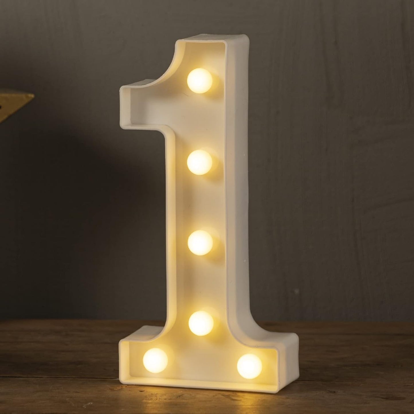 HXWEIYE Marquee Light Up Numbers-1, 8.5 Inch Decorative Letter Sign 26 Alphabet and 10 Number, Battery Powered Warm White for Party, Christmas Decor（8.5 * 4.2 * 1.8IN）