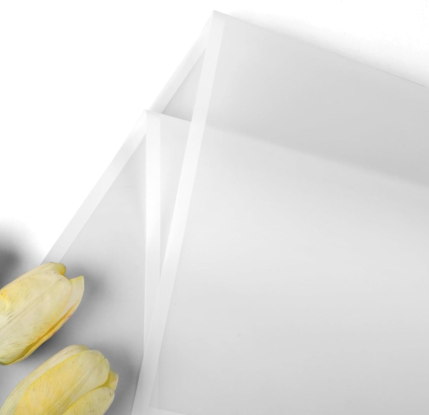 NESCCI 20 Sheet Flower Wrapping Paper - Waterproof Floral Bouquet Wrapping Paper, Florist Supplies Packaging Paper for Wedding Birthday Gift DIY (Translucent White)