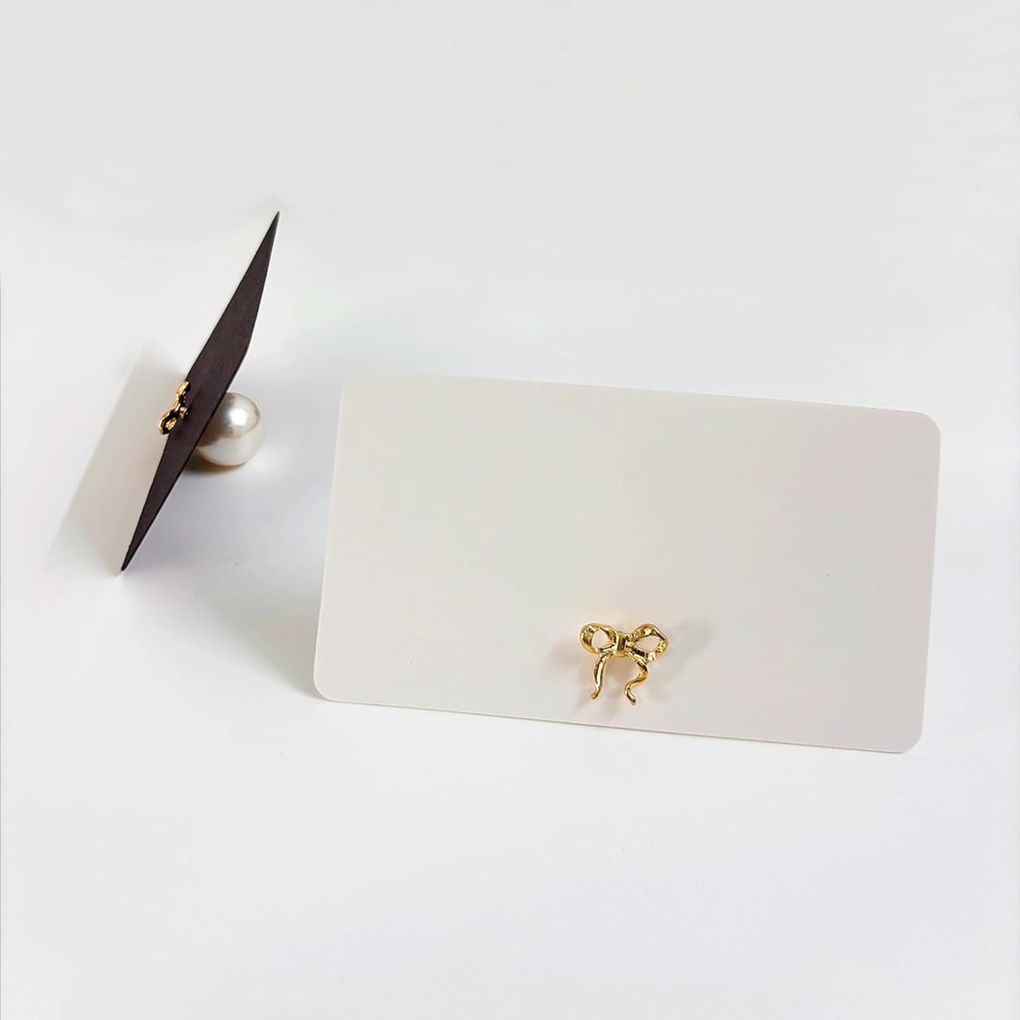 26Pcs Decorative Bow Place Card Holders Bulk Gold Name Card Stands Set Photo Holders for Wedding Birthday Party,Table Place Cards, Food Signs，Name Tag