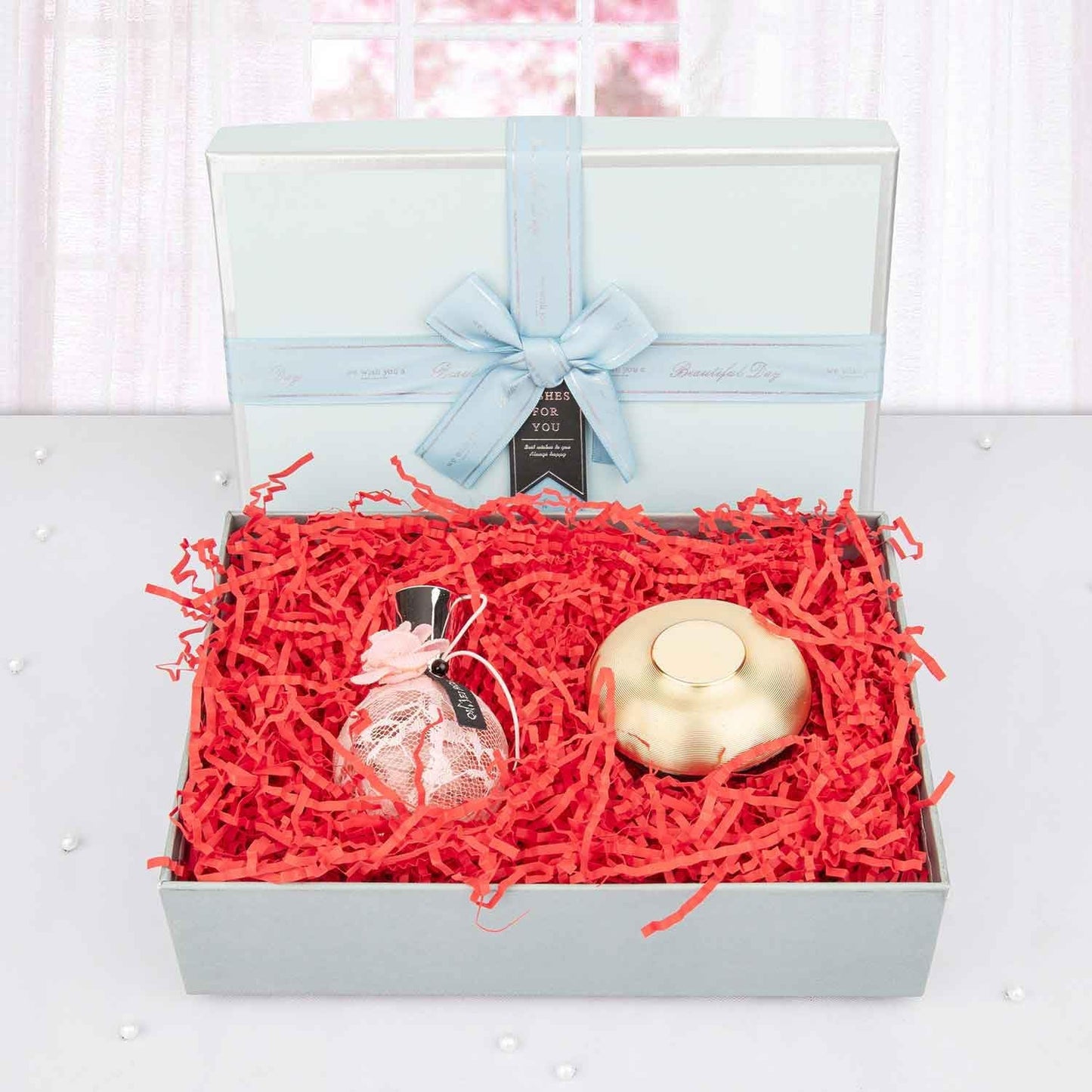 Caleihd Crinkle Cut Paper Grass Filler for Easter Christmas Wedding Birthday Bridesmaid Engagement Craft Gift Boxes Bags Filler Decoration 4.5oz Red