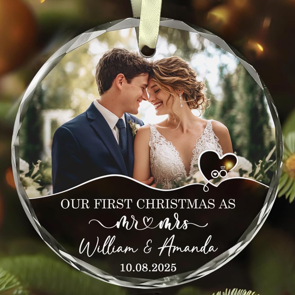 Personalized The Year We Became Mr & Mrs Christmas Ornament - Wedding Gifts for Couples 2025, Bridal Shower Ornaments - Wedding Gifts For Newlywed Couple, Him And Her