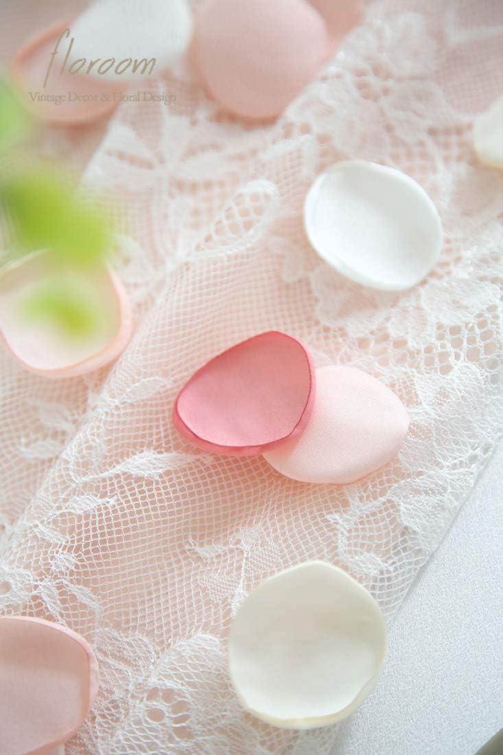 Floroom 500pcs Rose Petals Blush Pink Faux Silk Flower Petals for Wedding Flower Girl Basket Aisle Scatter Cake Dinner Table Centerpieces Party Confetti Bridal Shower Romantic Night Decoration
