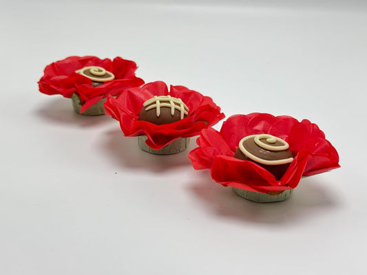 Handmade Paper Truffle Cups | Truffle Liners | Truffle Wrappers | Fominhas | Candy cups for chocolate | Forminhas de Brigadeiro | Candy liners - Pack of 20 - (Paper, Crimson Red)