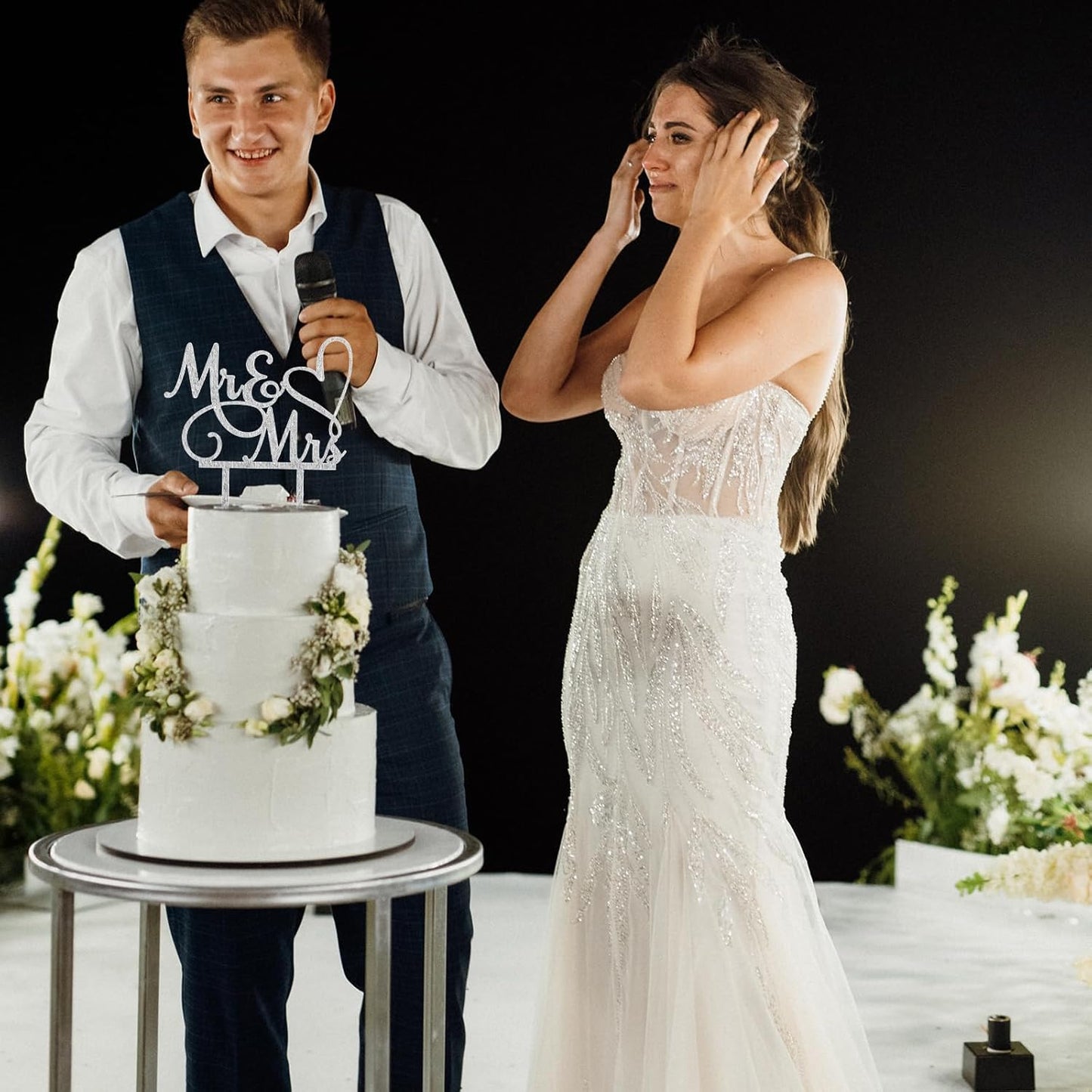 Mr and Mrs Cake Topper, Wedding Cake Toppers Bride and Groom, Wedding Cakes Decorations, Gold Acrylic Topper for Weding, Engagement, Anniversary (Silver)