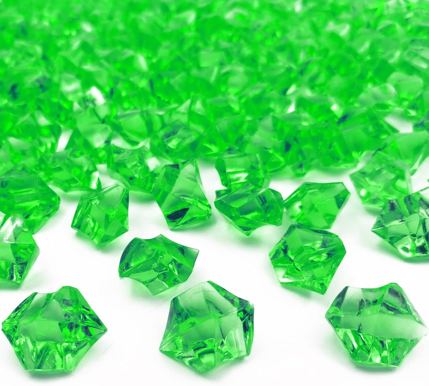 Vase Fillers for Home Decor, Fake Crushed Ice Cubes, 150 pcs Vase Fillers, Reusable Fake ice Cubes for Photography Accessories Props Decoration for Wedding Decor(irregular-16 * 22mmGreen)