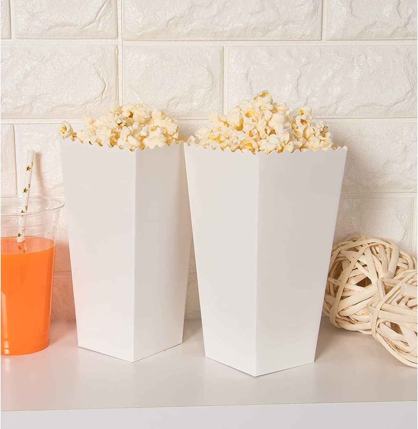 BLUE PANDA 100 Pack White Popcorn Boxes Bulk for Party - White Popcorn Containers for Movie Night & Carnival Decorations - 46 oz Paper Box (7.8 x 4.25 x 4.25)