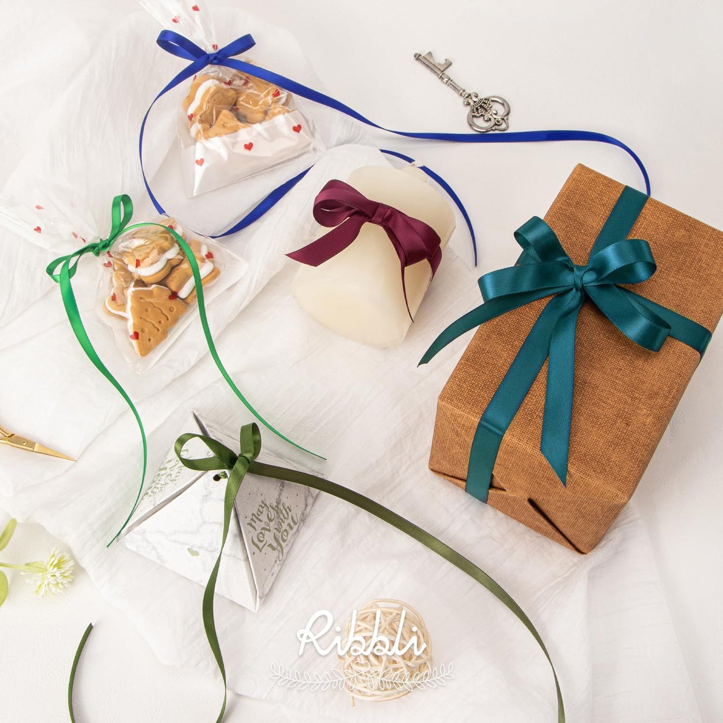 Ribbli Emerald Green Double Faced Satin Ribbon,1/2” x Continuous 25 Yards,Use for Bows Bouquet,Gift Wrapping,Christmas Decorating