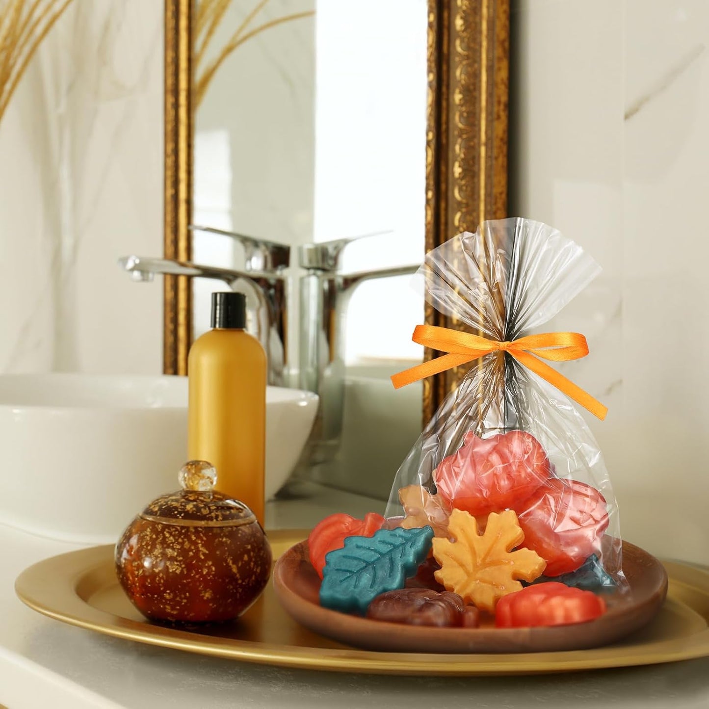 200g Autumn Theme Decorative Soap Fall Baby Shower Favors Halloween Thanksgiving Decor Pumpkin Acorn Maple Leaf Mini Soaps for Bathroom Home Wedding Party Bulk Bridal Shower Favors Gifts