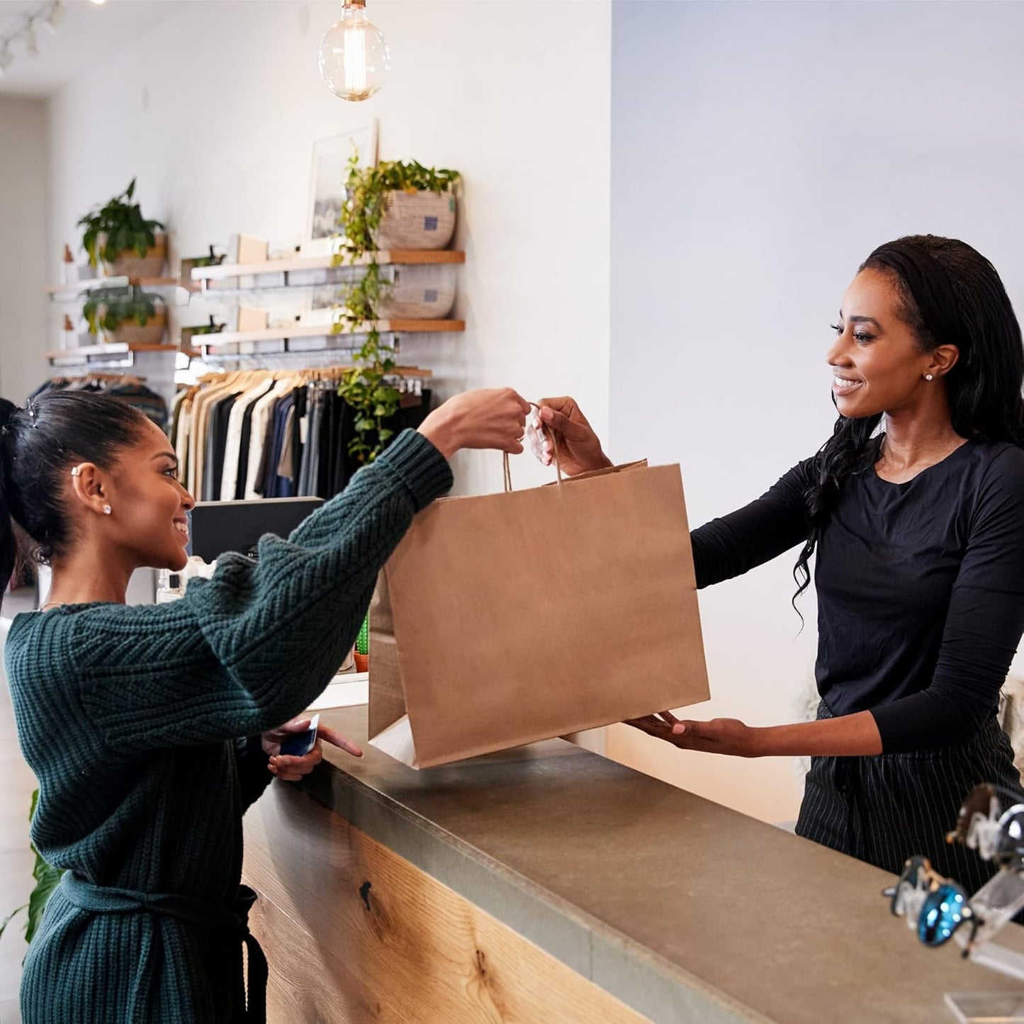 GSSUSA 16x6x12 Large Paper Bags with Handles 200Pcs, Valentine's Day Gift Bag, Bags for Small Business Bulk, Brown Paper Shopping Bag for Boutique, Clothing, Grocery, Food Service Take Out