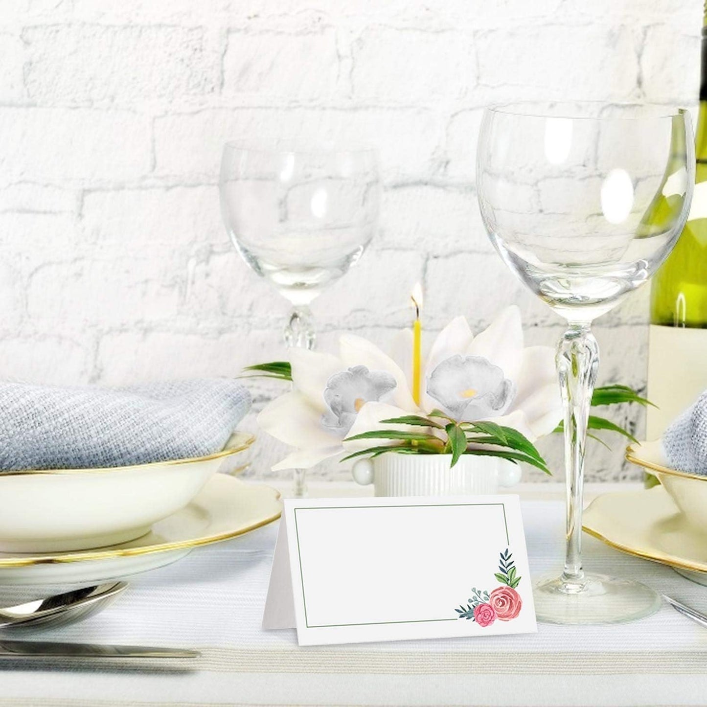 100Pcs Place Cards, Elegant Table Cards with Floral, Rustic Texture Seating Cards, Kraft Paper Name Cards, Perfect for Weddings, Dinner Parties, Banquets, Events, 2 x 3.5 inches