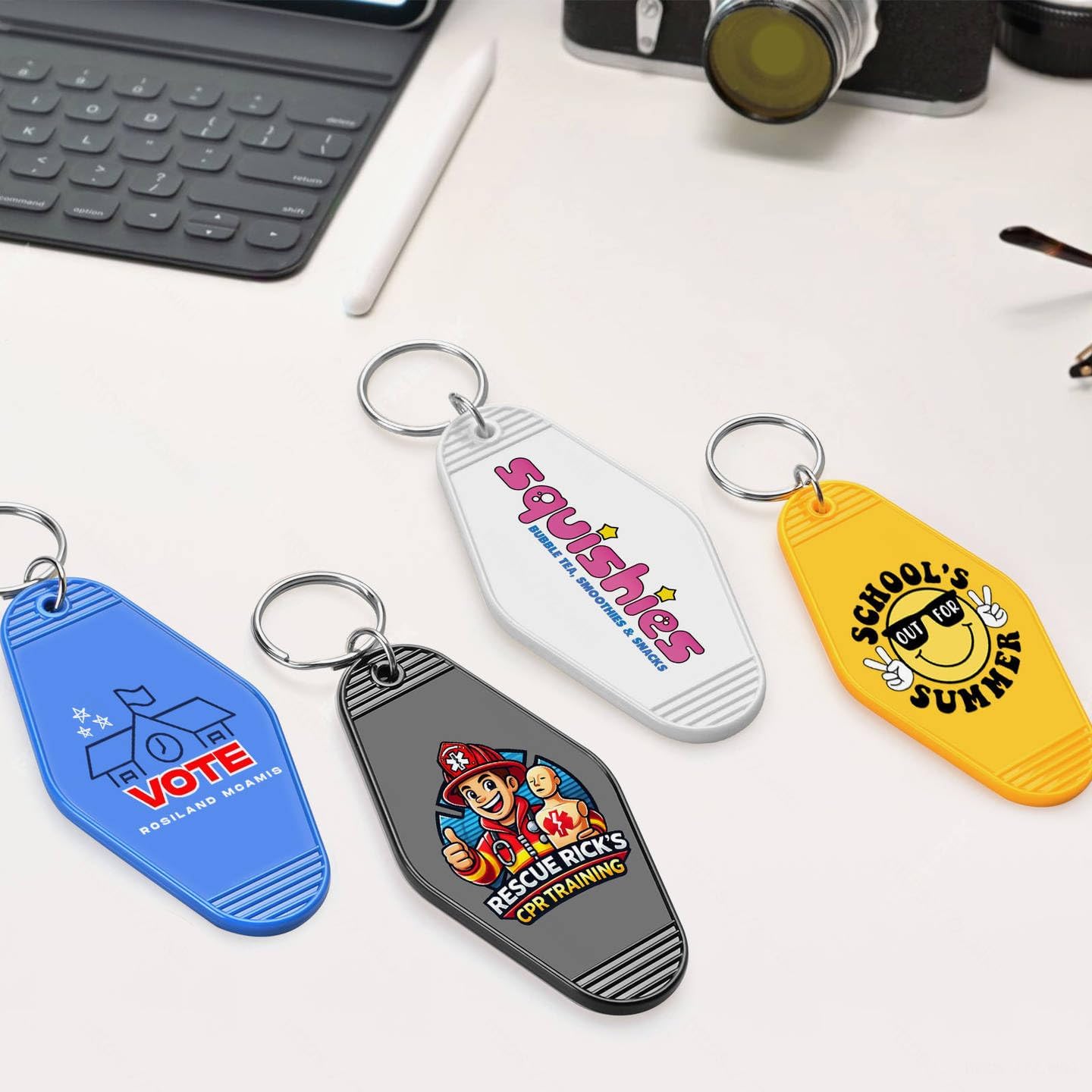 Custom Vintage Hotel Motel Keychains 100 Pack, Personalized Logo, Text Bulk - Perfect for Tradeshows, Campaign Gifts - Customizable Key Tags