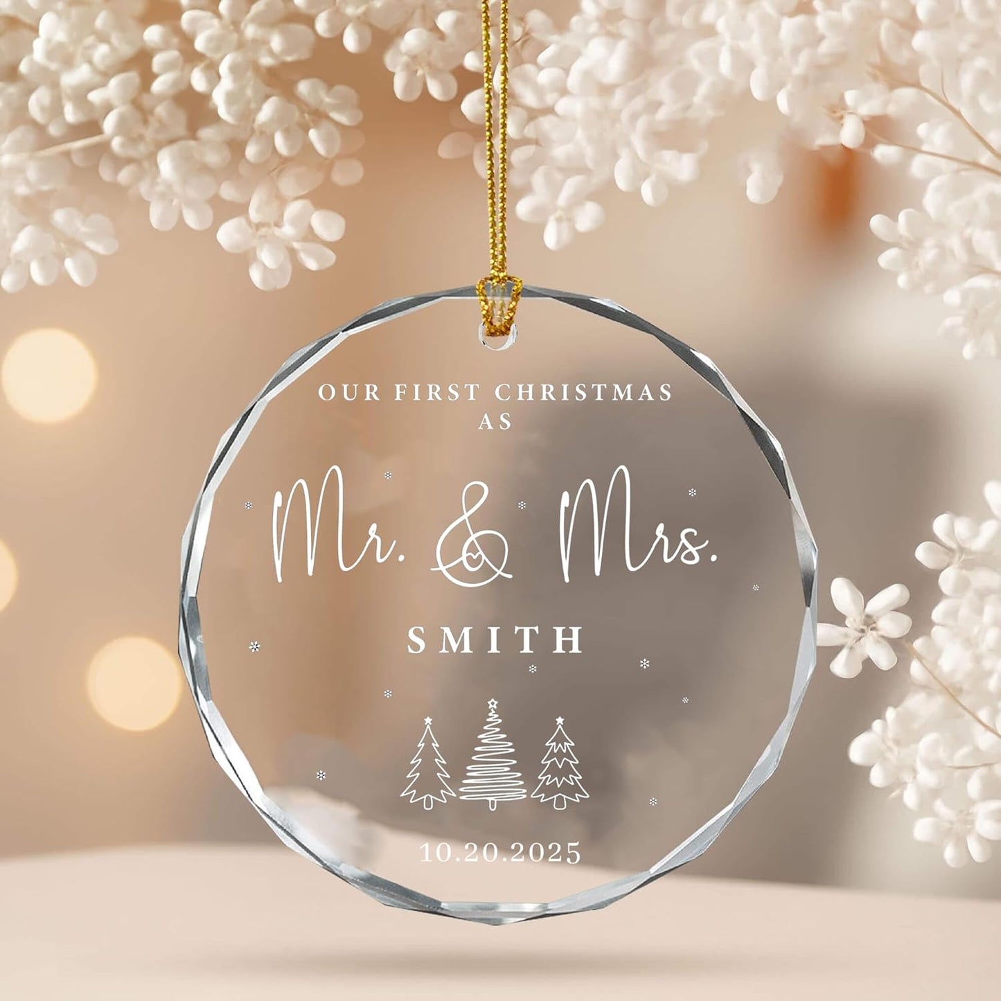Personalized Glass Ornament 2025 for Married Couples with Name, Custom Wedding Keepsake Gift for Newlyweds, Anniversary or Christmas Décor, Mr and Mrs Ornament A1