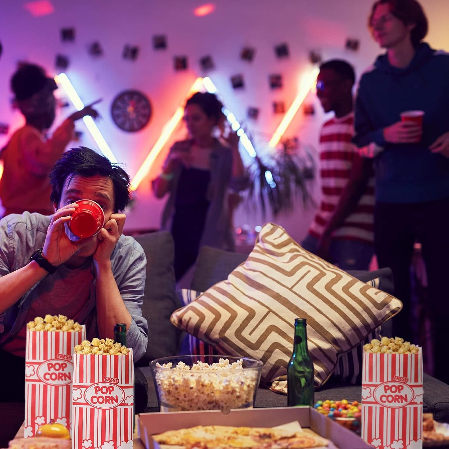 300 Pcs Popcorn Bags Paper Grease Resistant Popcorn Bags Disposable Red and White Striped Popcorn Container for Family Movie Night Movie Party Carnival Theater Popcorn Machine (2 oz)