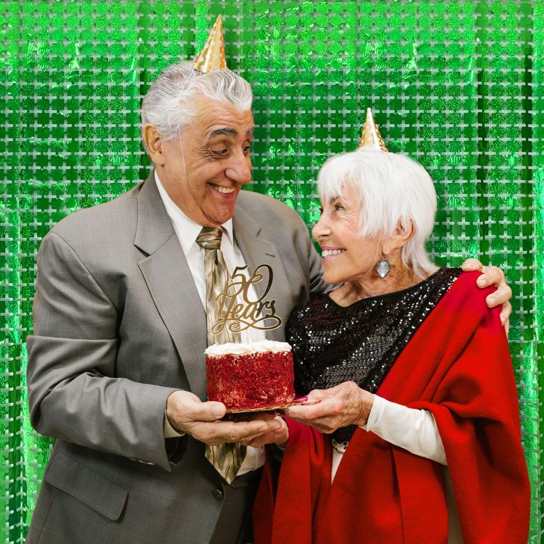 Green Streamers Tinsel Backdrop, Green Foil Fringe Curtain, Birthday Party Decorations, Christmas Decorations, Dinosaur Party Decor, Jungle Theme Decorations, Football Decorations for Party