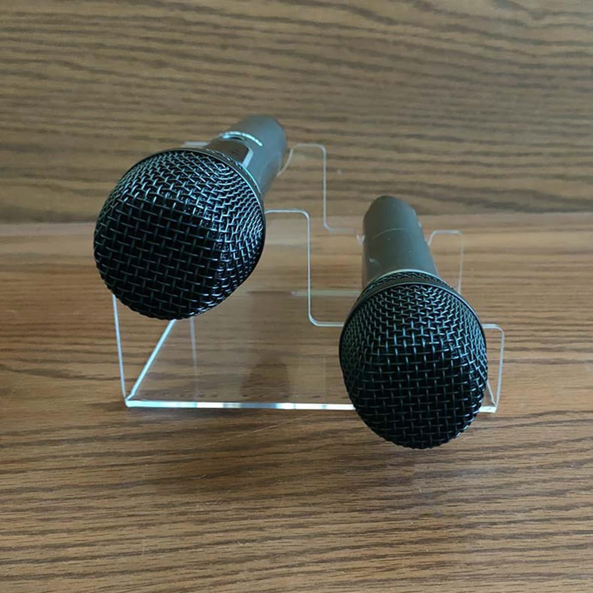 Microphone stand, transparent acrylic microphone base, microphone display stand Display Stand, Clear Desktop Holder for 2 Mics, Transparent Organizer Base