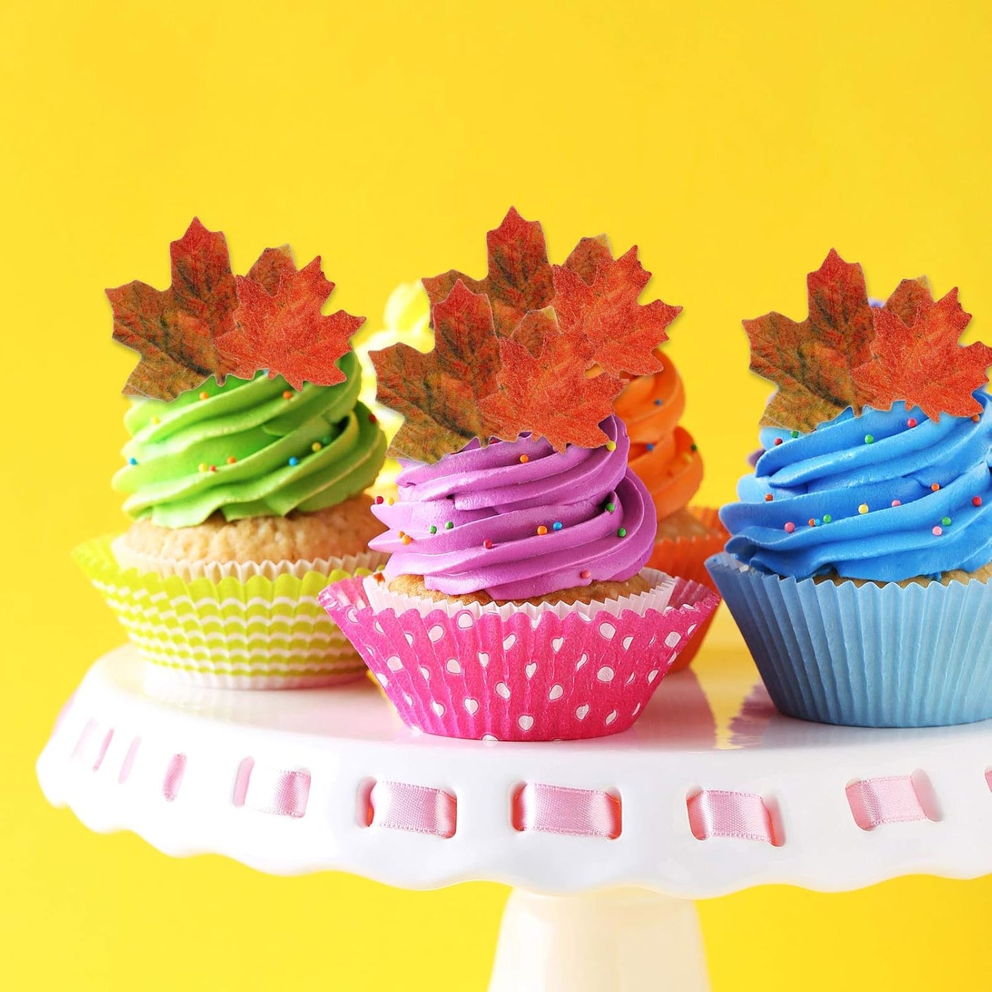SUSSURRO 100 Pieces Edible Fall Leaves Gold Leaf Cupcake Toppers maple leaves Cake Toppers Edible gold leaf Cake Topper for Party Decoration with Plastic Box