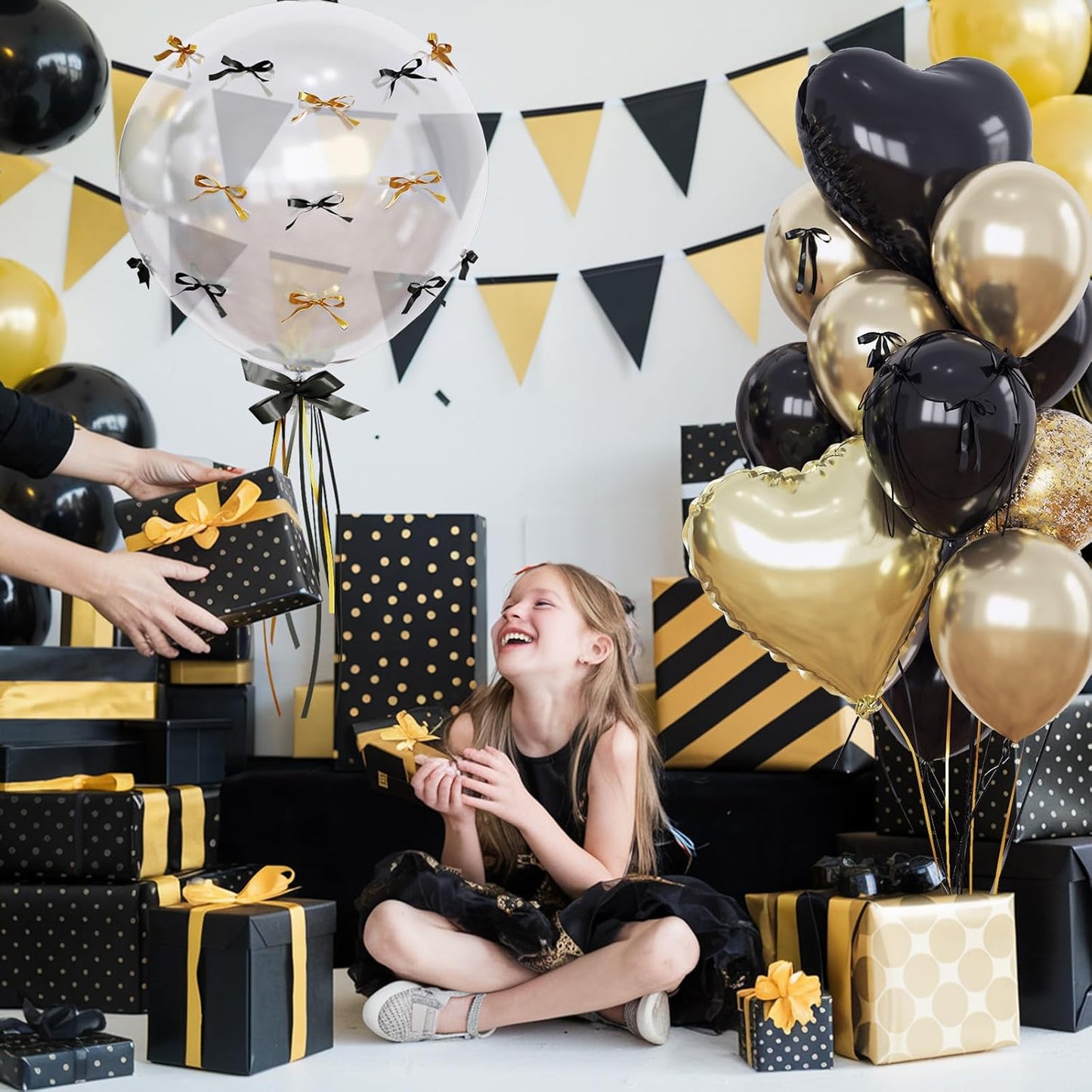 Light Gold and Black Balloons Heart Shape Balloons, Black and Gold Metallic Balloon for Birthday Party Decoration 18 in Clear Confetti Heart Shape Mylar Balloon as Class of 2025 Graduation Prom Decor