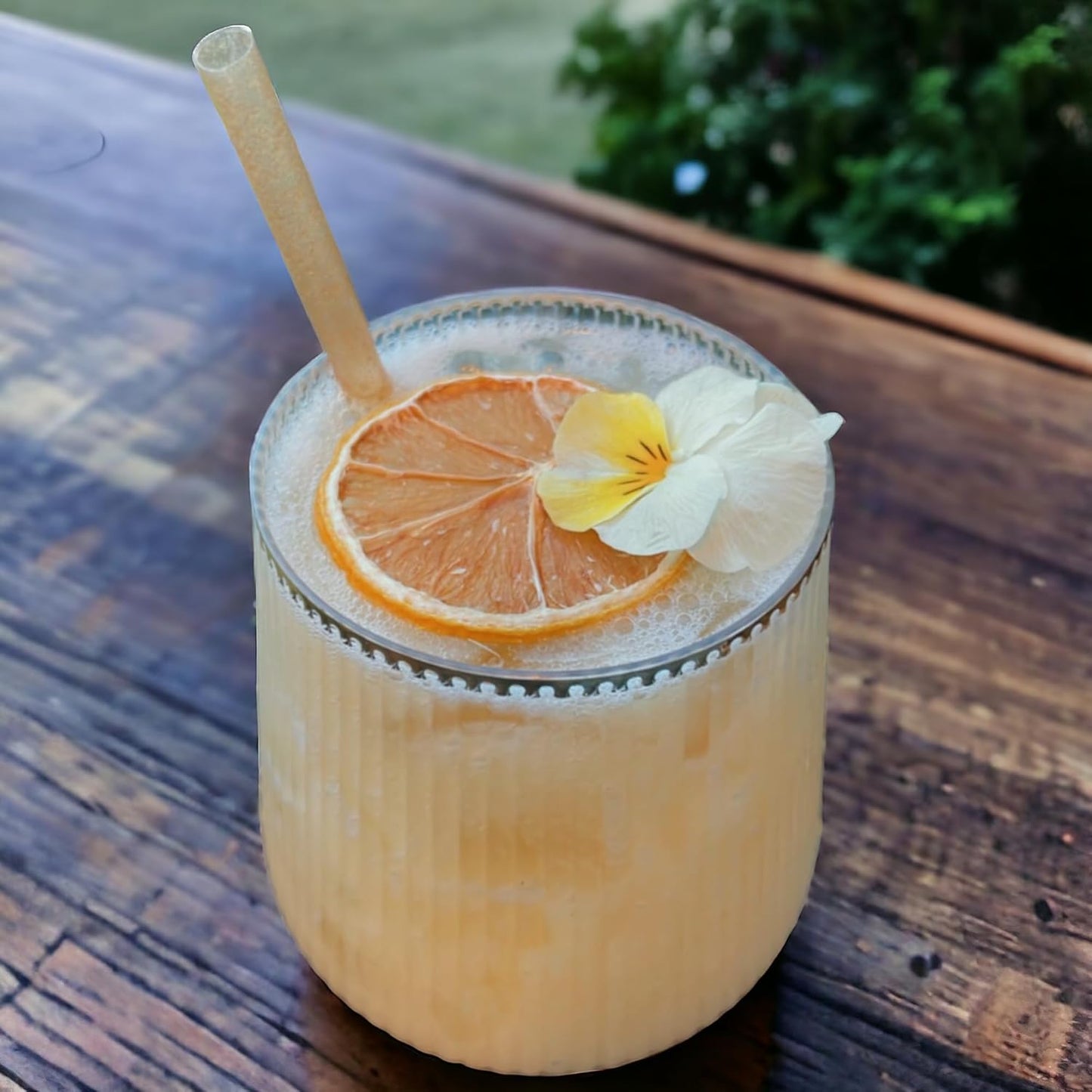 40 count Origami Ripple Unbreakable Stemless Plastic Wine Champagne Whiskey Glasses Elegant Durable Disposable Indoor Outdoor Ideal for Home, Office, Bars, Wedding, Ribbed 12 Ounce Cups (Gold Rim)