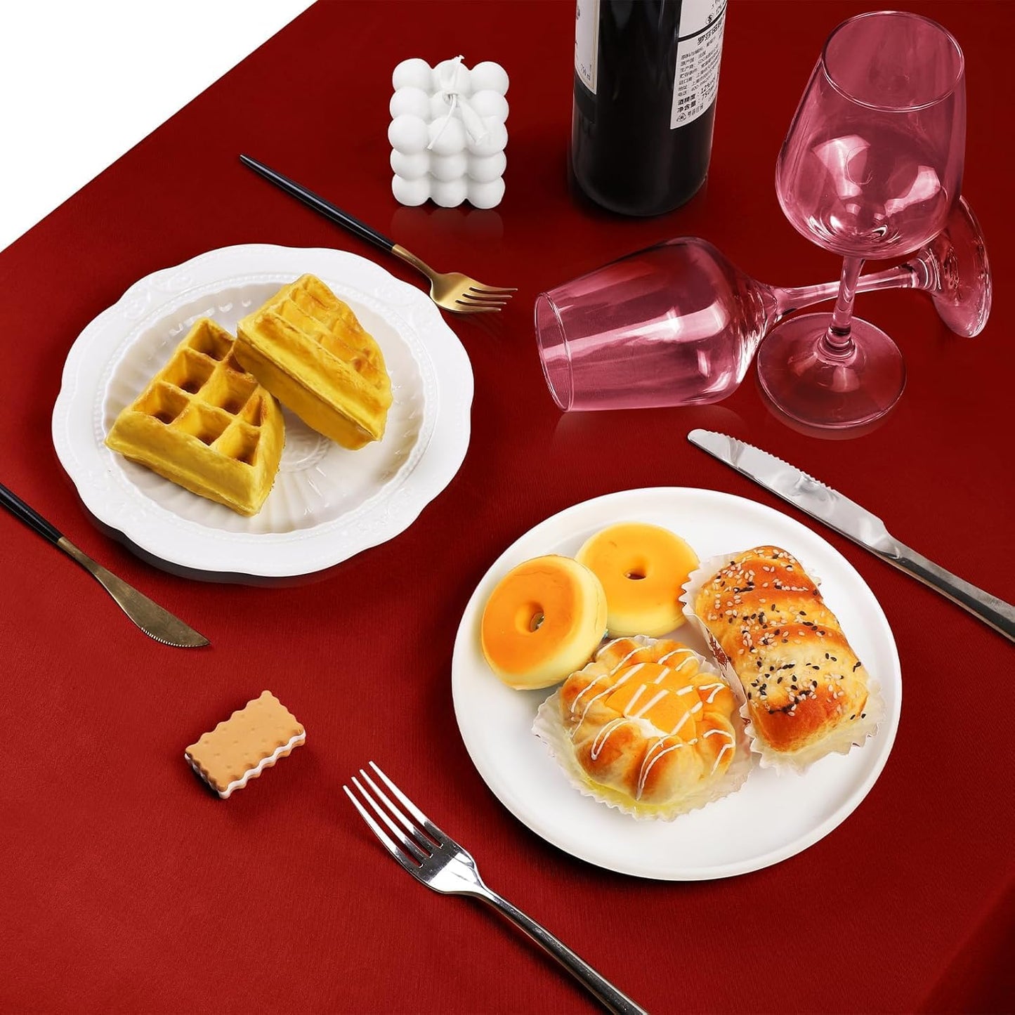 TURSTIN 1 Pack Burgundy Satin Tablecloth 102 x 58 Inch Overlay Satin Table Cover Rectangle Bright Silk Tablecloth Smooth Fabric Table Decoration for Wedding Banquet Party Events