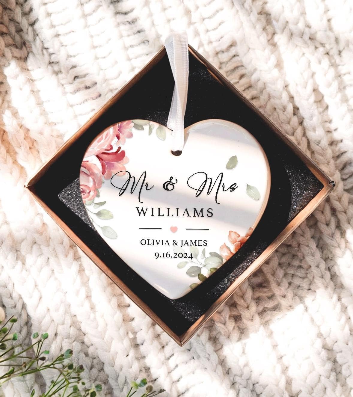 GABITA Personalized First Christmas Married Keepsake, First Christmas Married Ornament 2025, Decorations for New Couple, Married Ornament Calendar Gift