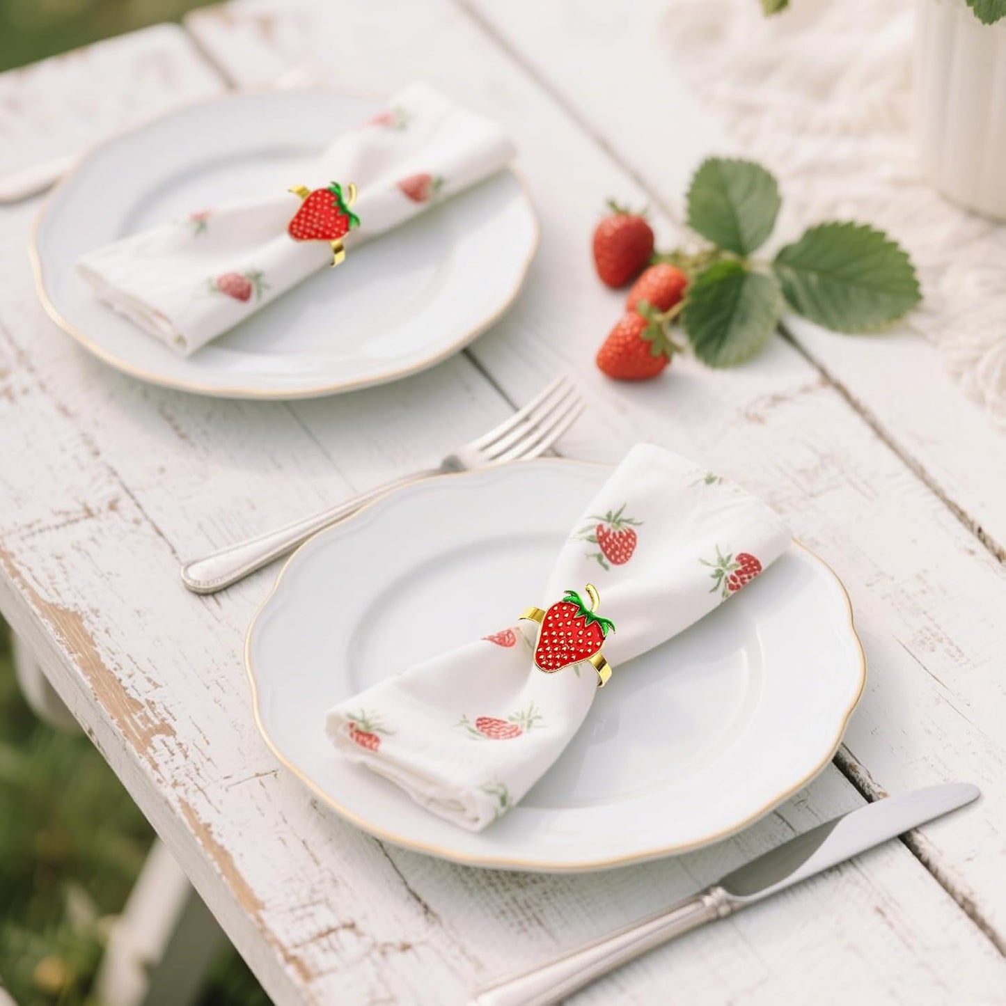 Gold Strawberry Napkin Rings Set of 8 Fall Fruit Napkin Ring Holders for Garden Weddding,Rustic Farmhouse Napkin Rings for Christmas Thanksgiving Day Family Gathering Dinner Table Decor