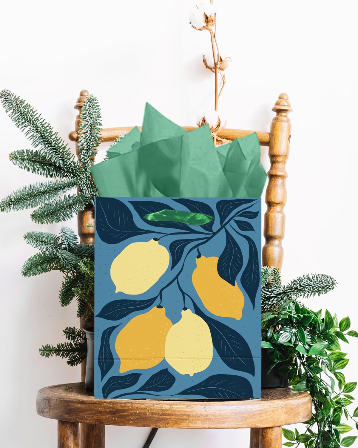 qiqee 7.9"x4.3"x9.6" 6PCS Clash Flowers Paper Gift Bags with Tissue Paper Handles Medium Size Bags（