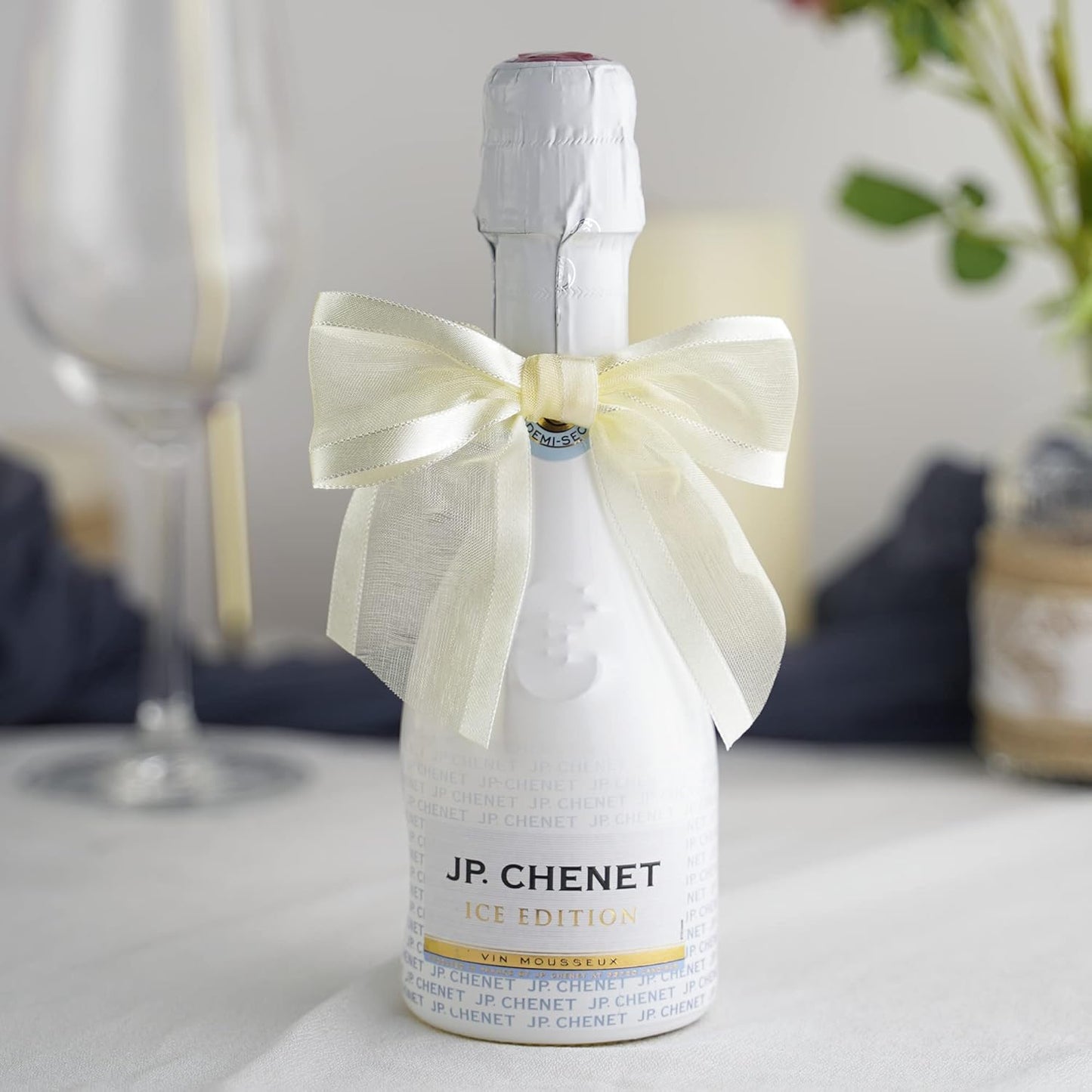 AIMUDI Ivory Bows for Weddings 4" Organza Bows Premade Twist Ties Bows for Gift Wrapping Crafts Treat Bags Baskets Cake Pop Baby Shower Birthday Decor - 12 Counts