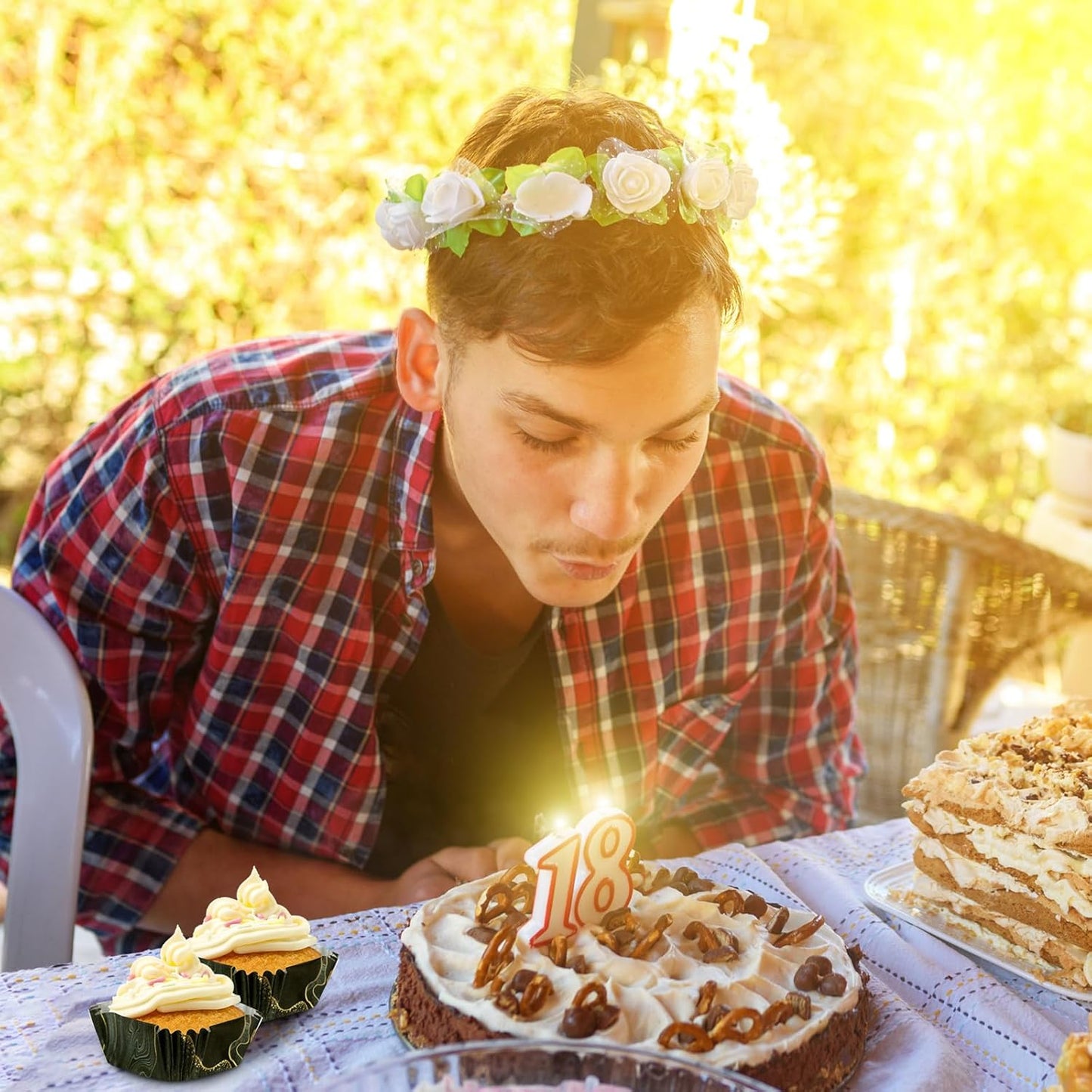 Tanlade 350 Pcs Square Mini Cupcake Liners Disposable Brownie Baking Pan Liners 1.77 Inch Paper Baking Cup for Cup and Cupcakes Party Supplies for Weddings Birthdays Bridal Showers(Black Marble)