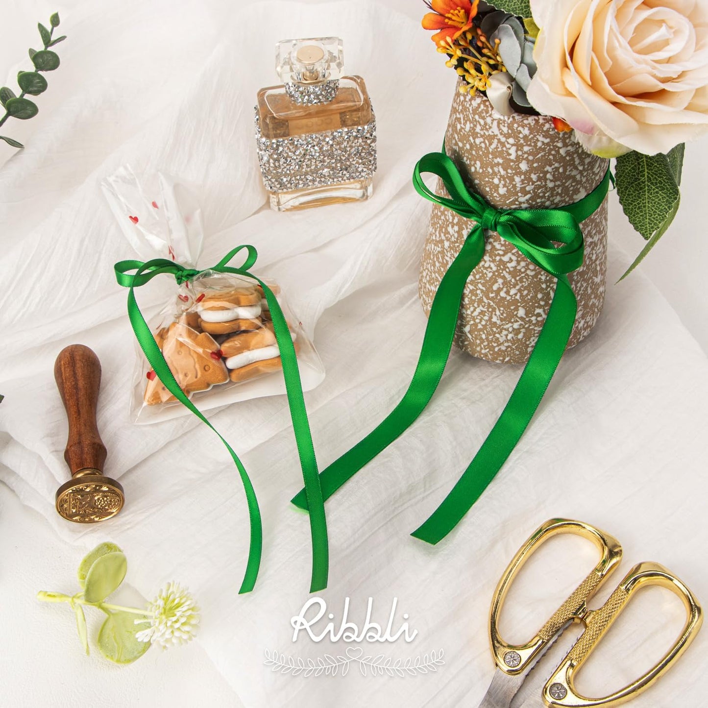 Ribbli Emerald Green Double Faced Satin Ribbon,1/2” x Continuous 25 Yards,Use for Bows Bouquet,Gift Wrapping,Christmas Decorating