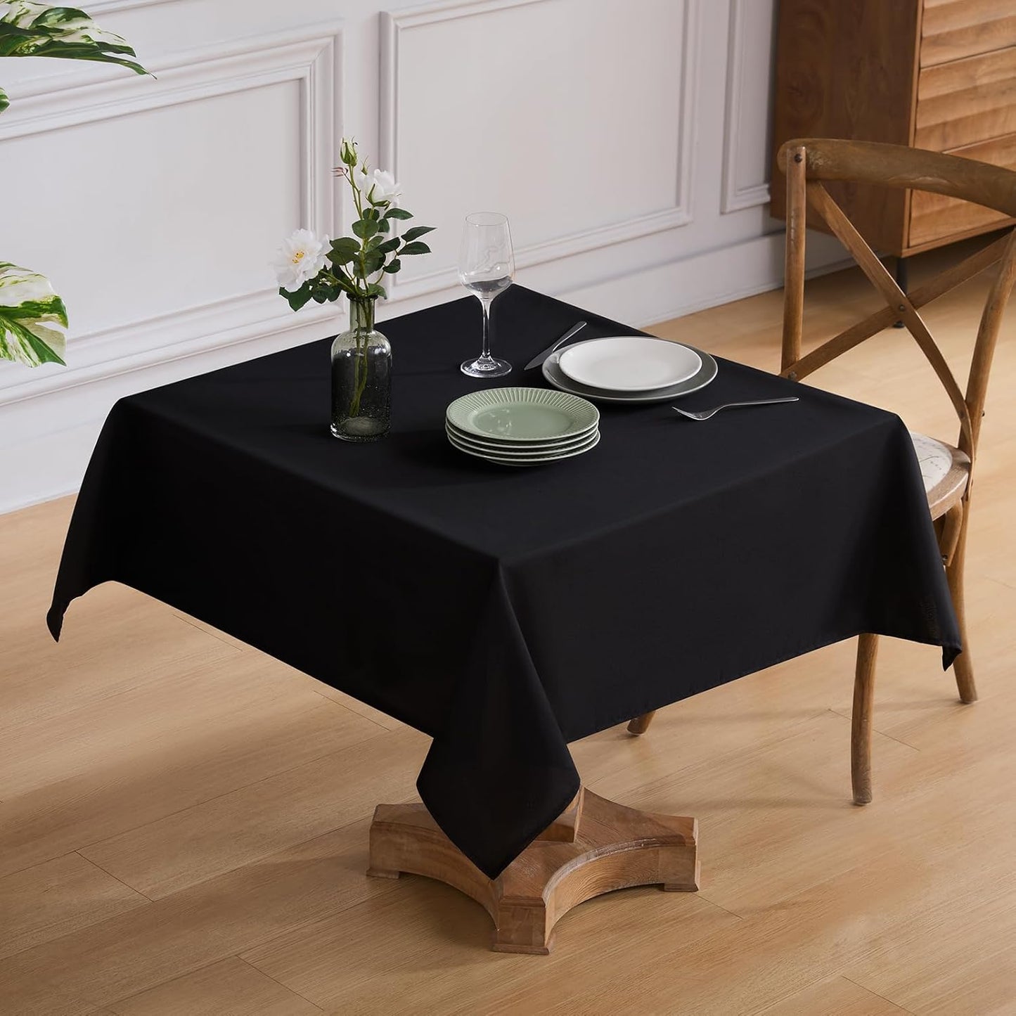 VidaFete Square Tablecloth 6 Pack 52 x 52 Inch Tablecloths Stain Wrinkle Resistant Polyester Dining Table Cover for Kitchen Dinning Party Wedding Rectangular Tabletop Buffet Decoration(Black)