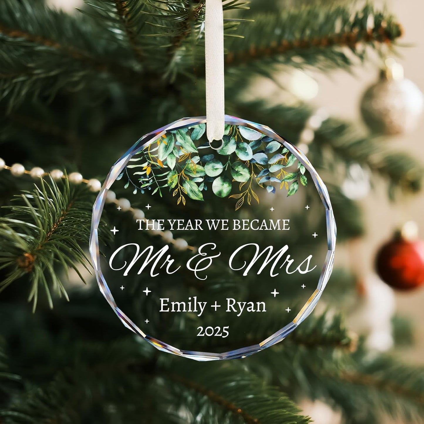 First Christmas Married Ornament 2025 - Personalized Wedding Gifts for Couples - Mr and Mrs Crystal Christmas Tree Ornaments - Bridal Shower Gifts for Newlywed, Bride, Her, Just Married