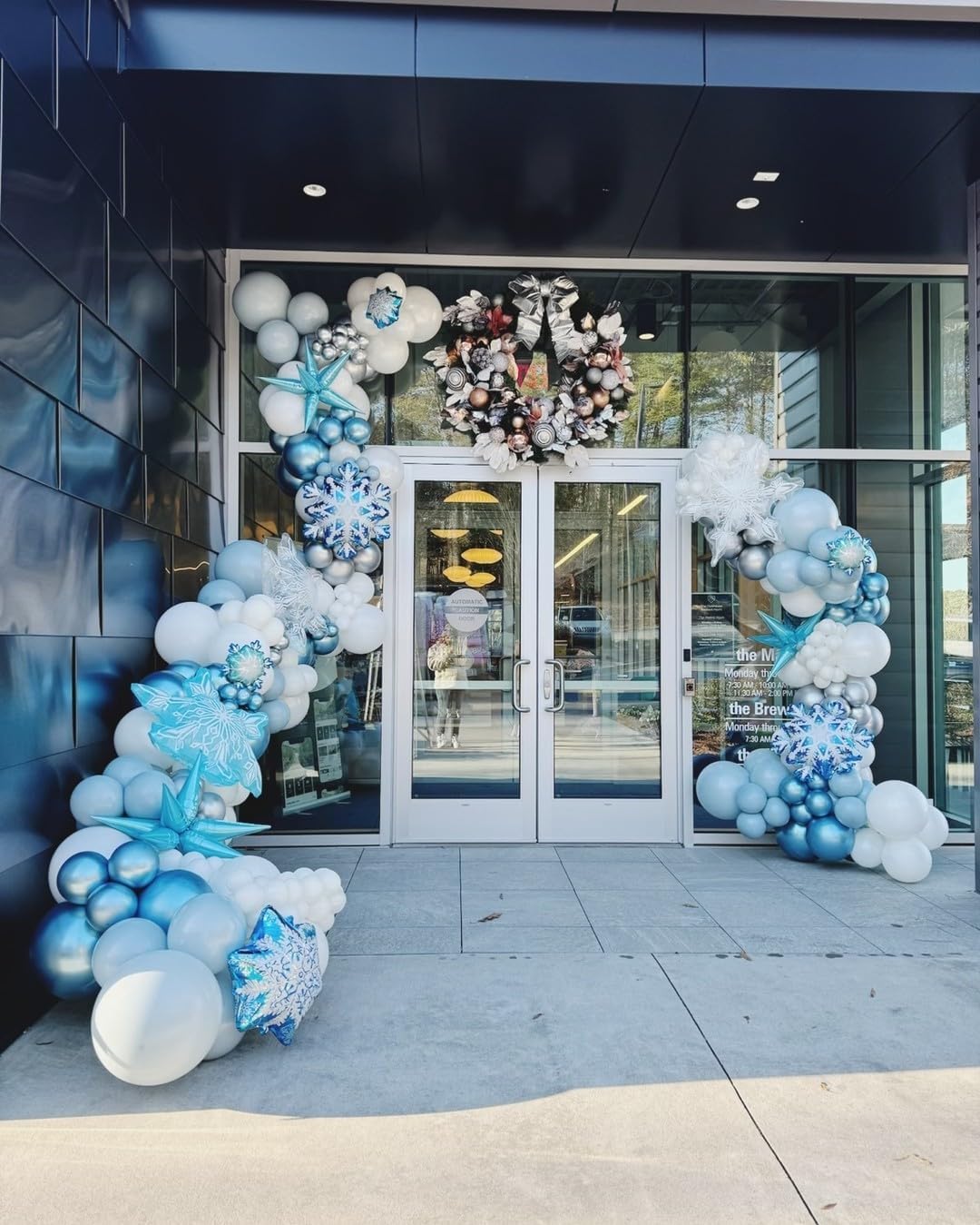 Blue and Silver Balloons Garland Kit, 124pcs Blue White Silver Confetti Metallic Latex Balloons Arch for Birthday, Baby Shower, Winter Wonderland Snow Theme Party Decoration