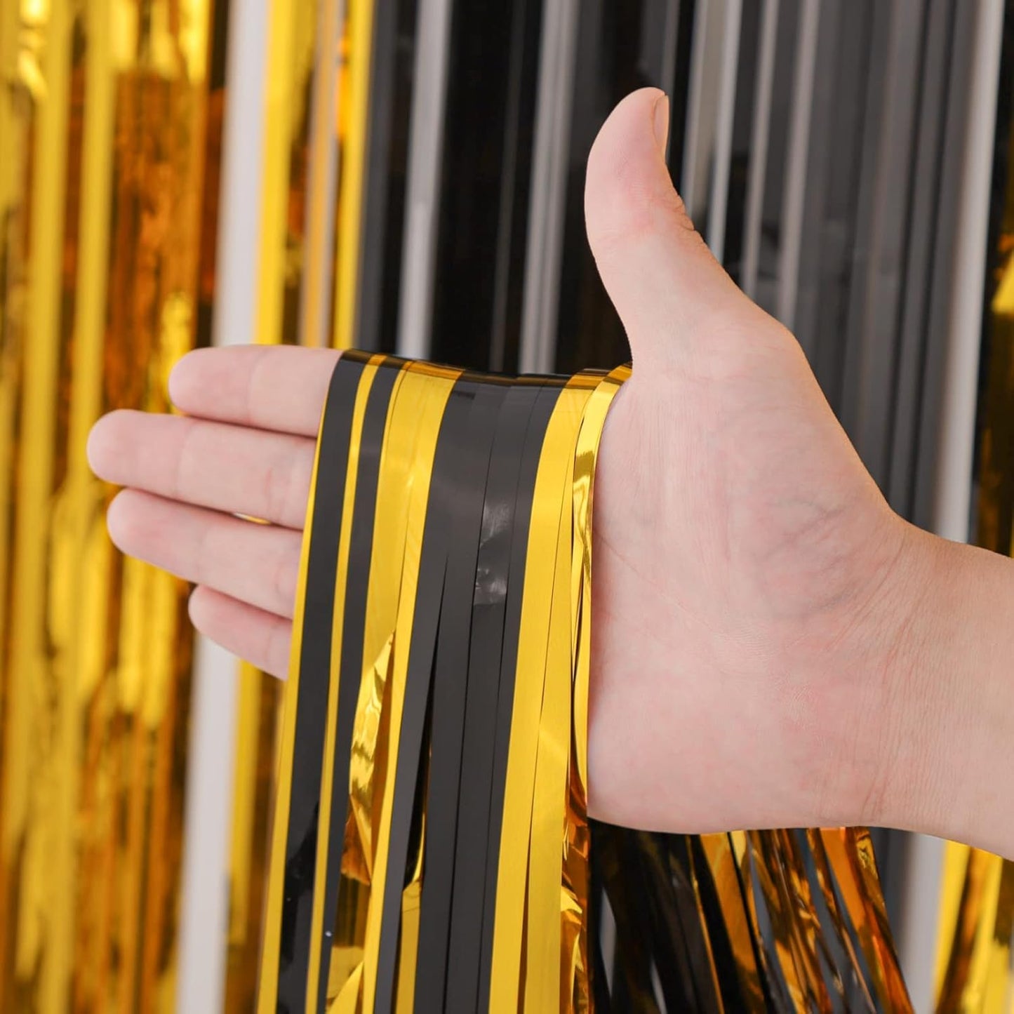 2 Pack Black and Gold Tinsel Foil Fringe Curtains, Black and Gold Party Decorations, Metallic Tinsel Party Streamers Backdrop for 2025 New Years Graduation Prom Party Decorations