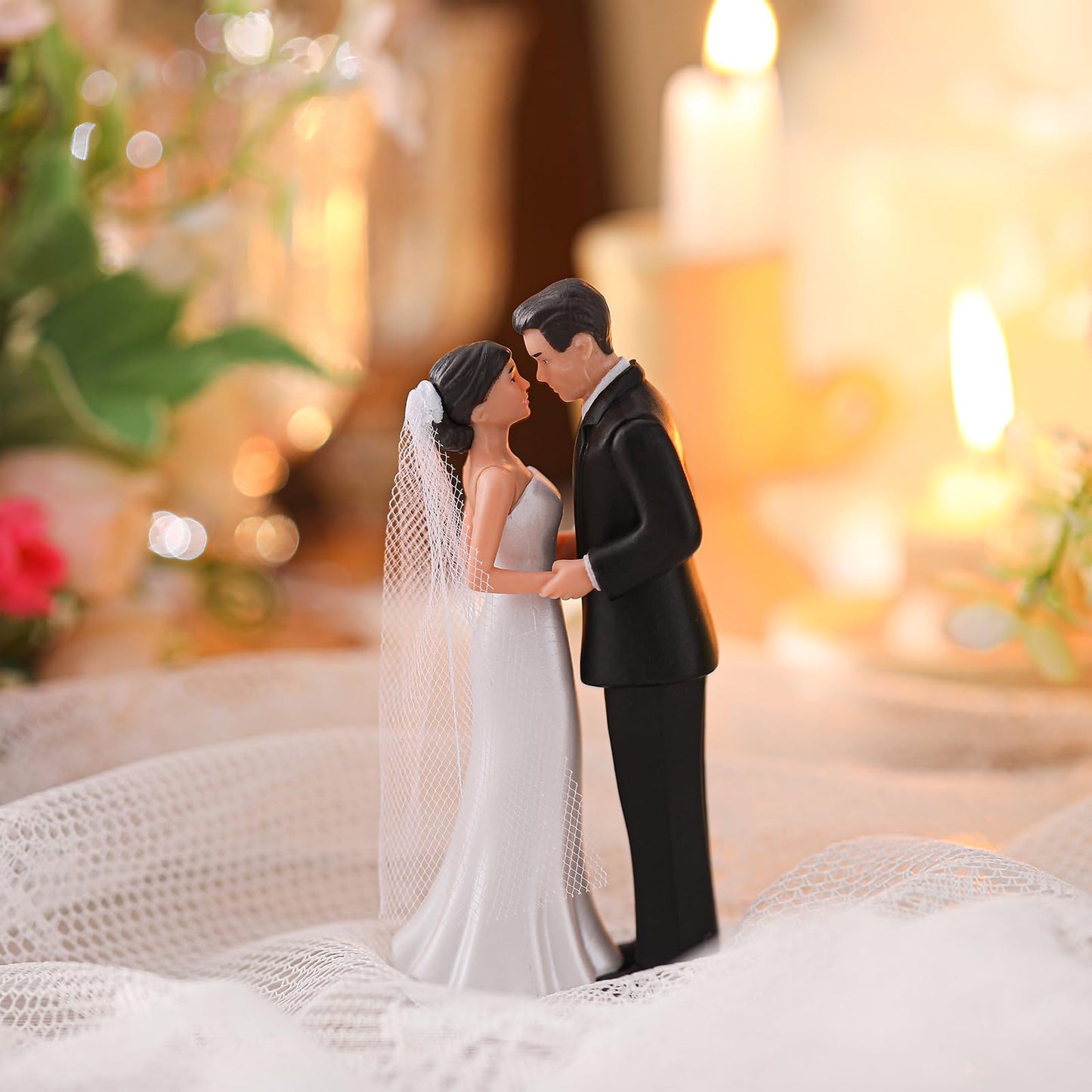 Remerry 4.5" Bride and Groom Wedding Cake Topper,Romantic Era,White