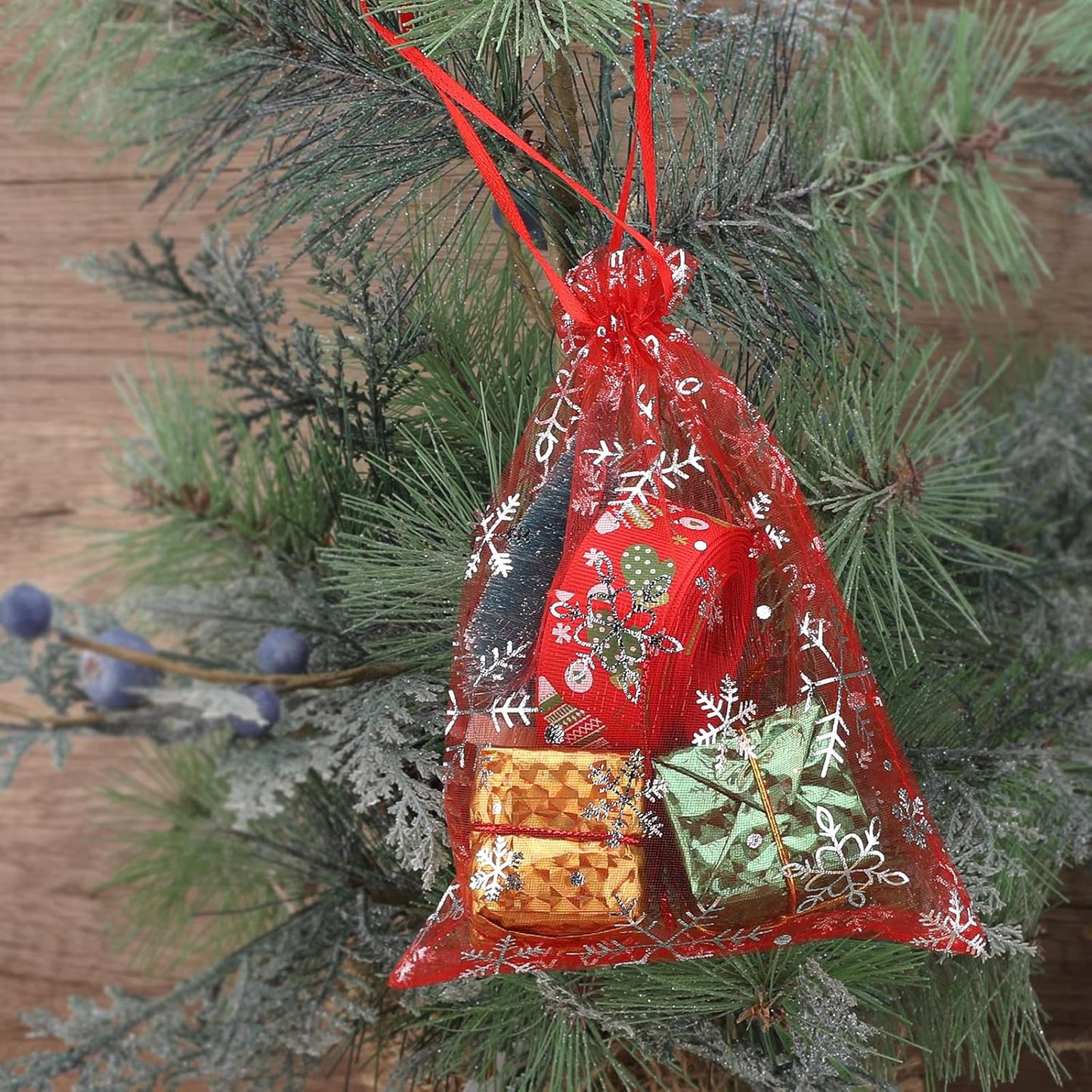 jijAcraft 5x7 Inch Christmas Organza Bags - 50Pcs Red Snowflake Gift Bags with Drawstring, Xmas Party Favor Sheer Mesh Pouches for Winter Gift, Candy, Jewelry Bag