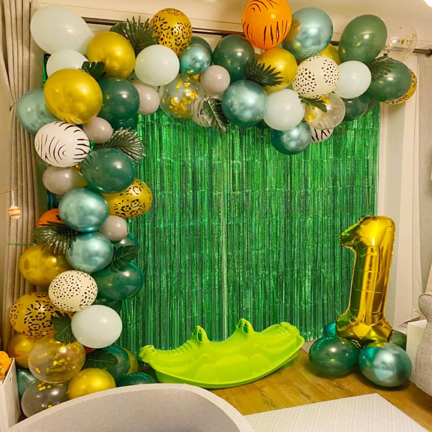 CANREVEL 2 Pack 3.3x8.2 Feet Laser Green Foil Fringe Backdrop Curtains, Tinsel Streamers Birthday Party Decorations, Fringe Backdrop for Jungle Safari Tropical Party Christmas Decorations