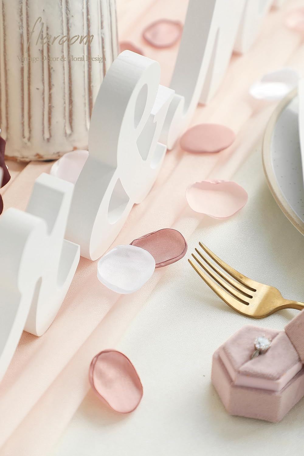 Floroom 500pcs Rose Petals Dusty Rose Blush Faux Silk Flower Petals for Wedding Flower Girl Basket Aisle Scatter Dinner Table Centerpieces Party Confetti Bridal Shower Romantic Night Decoration