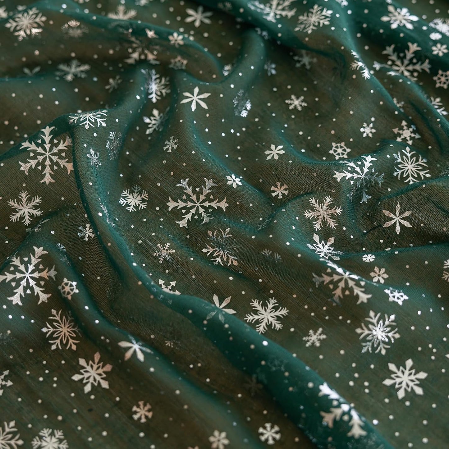 Silvery Snowflake Metallic Print Tulle Christmas Table Runner, Seasonal Winter Kitchen Dining Table Decoration for Home Party Decor 35x120 Inch (Green)