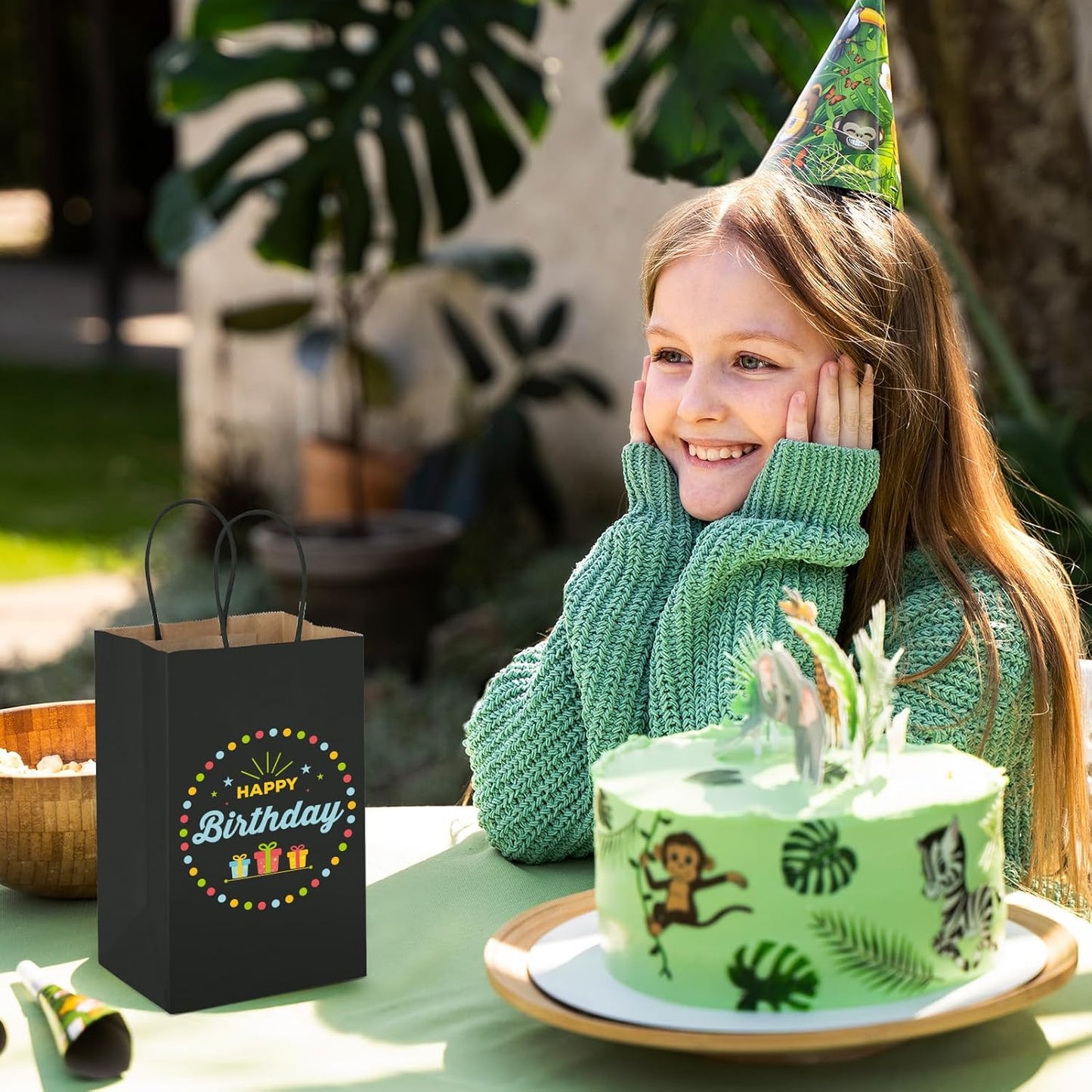 MESHA Kraft Gift Bags 200 Pack 5.25x3.75x8 Inch Small Black Paper Bags with Handles Bulk for Small Business,Birthday,Party,Wedding,Retial,Shopping Bag