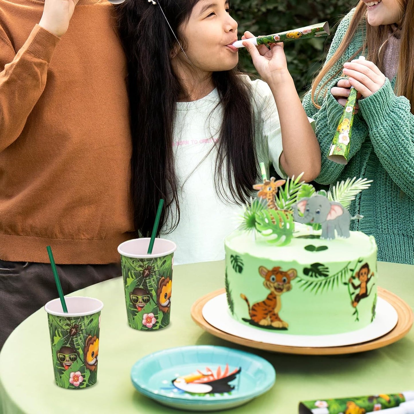 Disposable Paper Straws Solid Green - 7.75'' x 0.24'', 100 Counts - for Drinking, Beverage, Juice, Soda, Bar Supplies