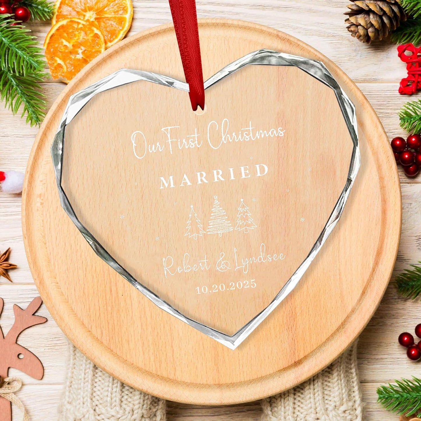 Personalized Glass Ornament 2025 for Married Couples with Name, Custom Wedding Keepsake Gift for Newlyweds, Anniversary or Christmas Décor, Mr and Mrs Ornament A2