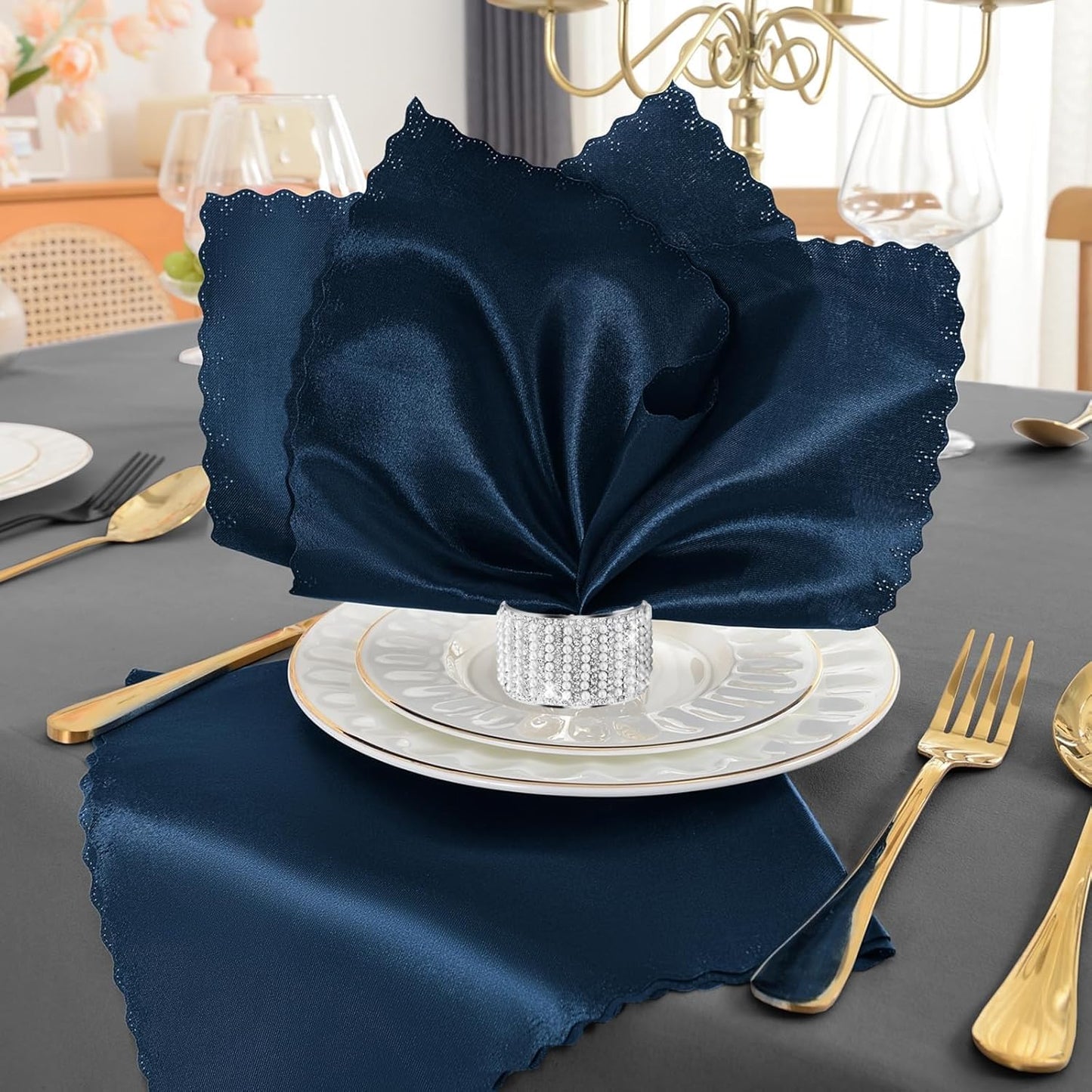 Silver Pearls 6pcs Napkin Rings Rhinestone Crystal Glass Framed Napkin Holder Handmade Serviette Buckles for Christmas, Easter, Thanksgiving Day Wedding Banquet Home Party Decoration Dining Table