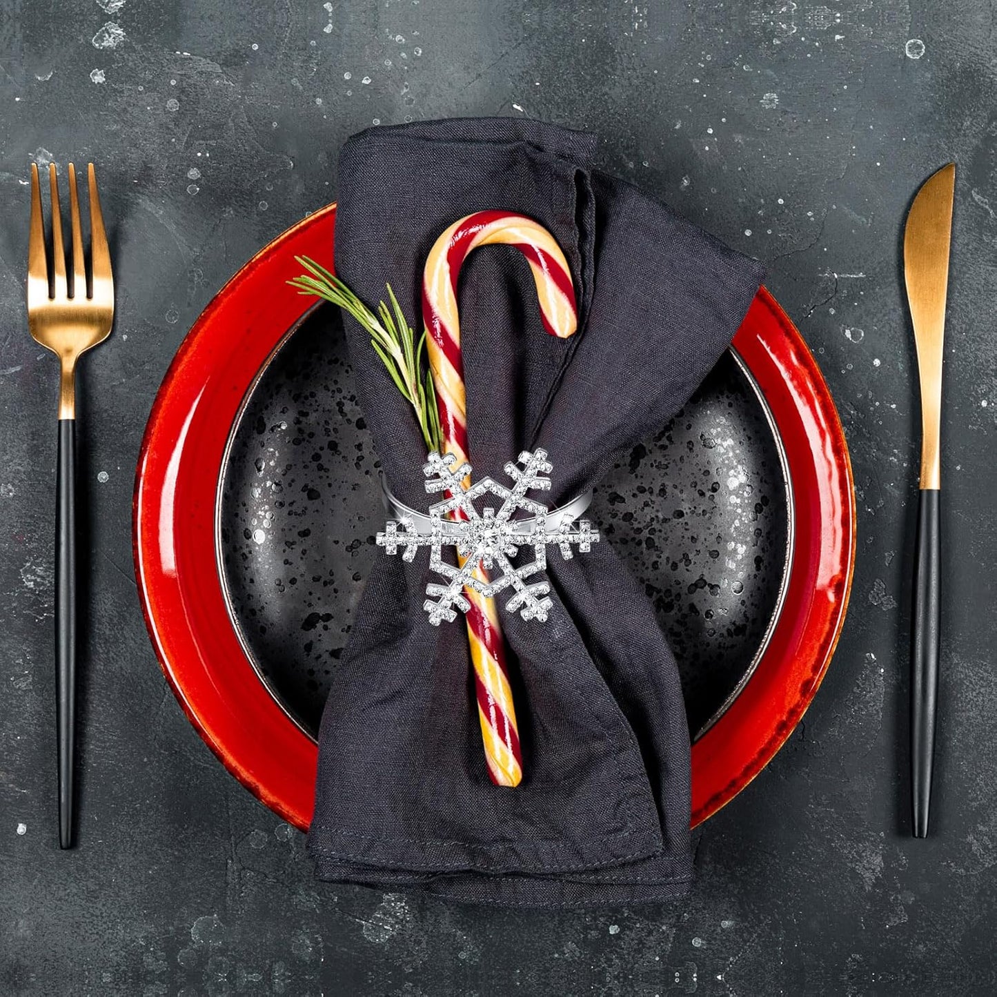 Patelai 12 Pieces Snowflake Napkin Rings Thanksgiving Christmas Napkin Holders Exquisite Household Rhinestone Napkin Rings Set for Christmas Wedding Dinner Party Table Decoration (Silver)