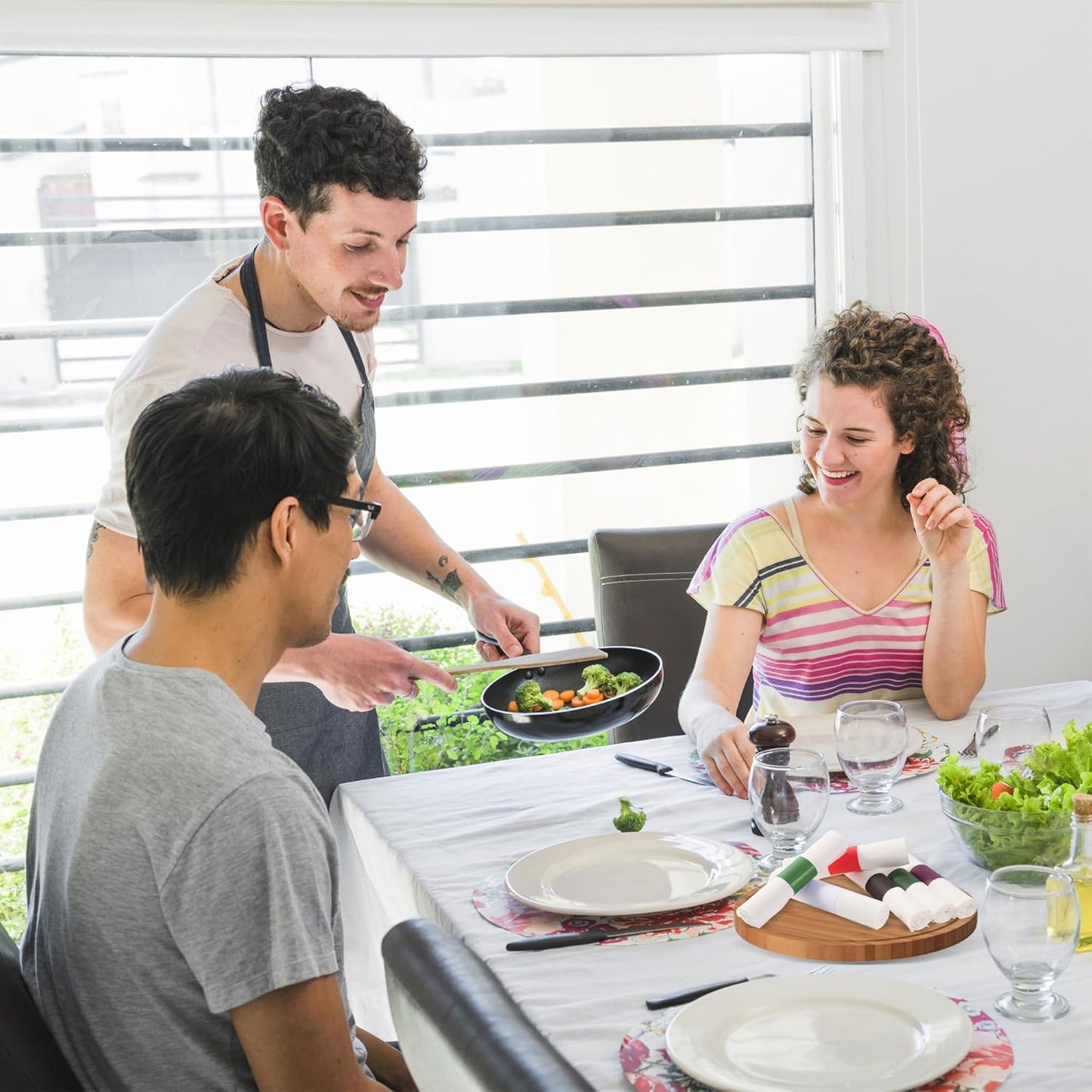 2500pcs Self-Adhesive Napkin Bands & Silverware Wraps, 5 Colors (Burgundy/Red/White/Black/Hunter Green) – Thickened Napkin Rings for Weddings, Restaurants, Party Decor